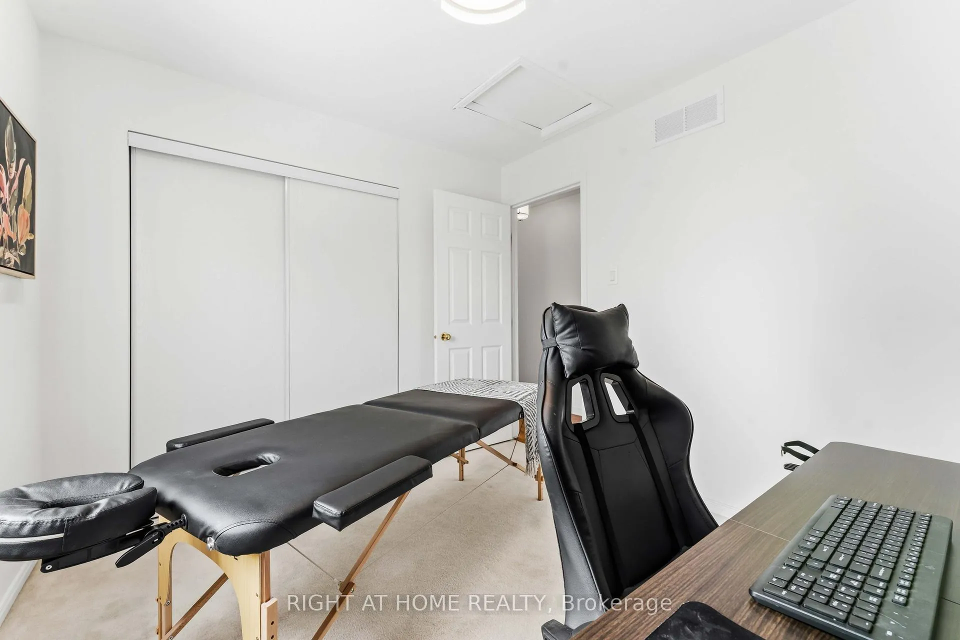 Photo 23 of 4 Castle Glen Crescent, Ottawa, Kanata - Glencairn/Hazeldean — HOMEH