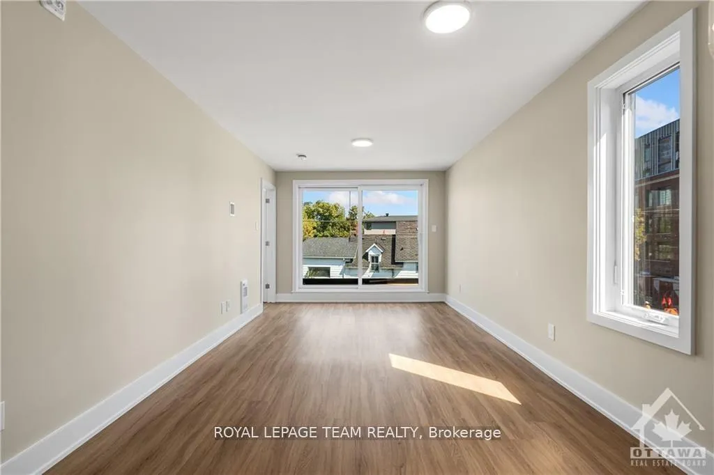 Photo 4 of Unit 8, 366 Winona Avenue, Ottawa, Westboro South — HOMEH