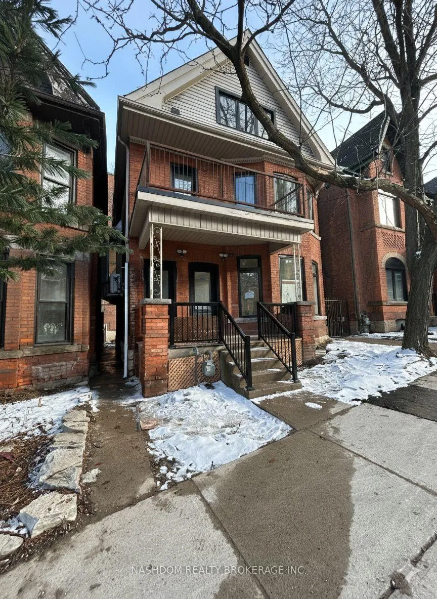 Front of Unit 2, 259 John Street S