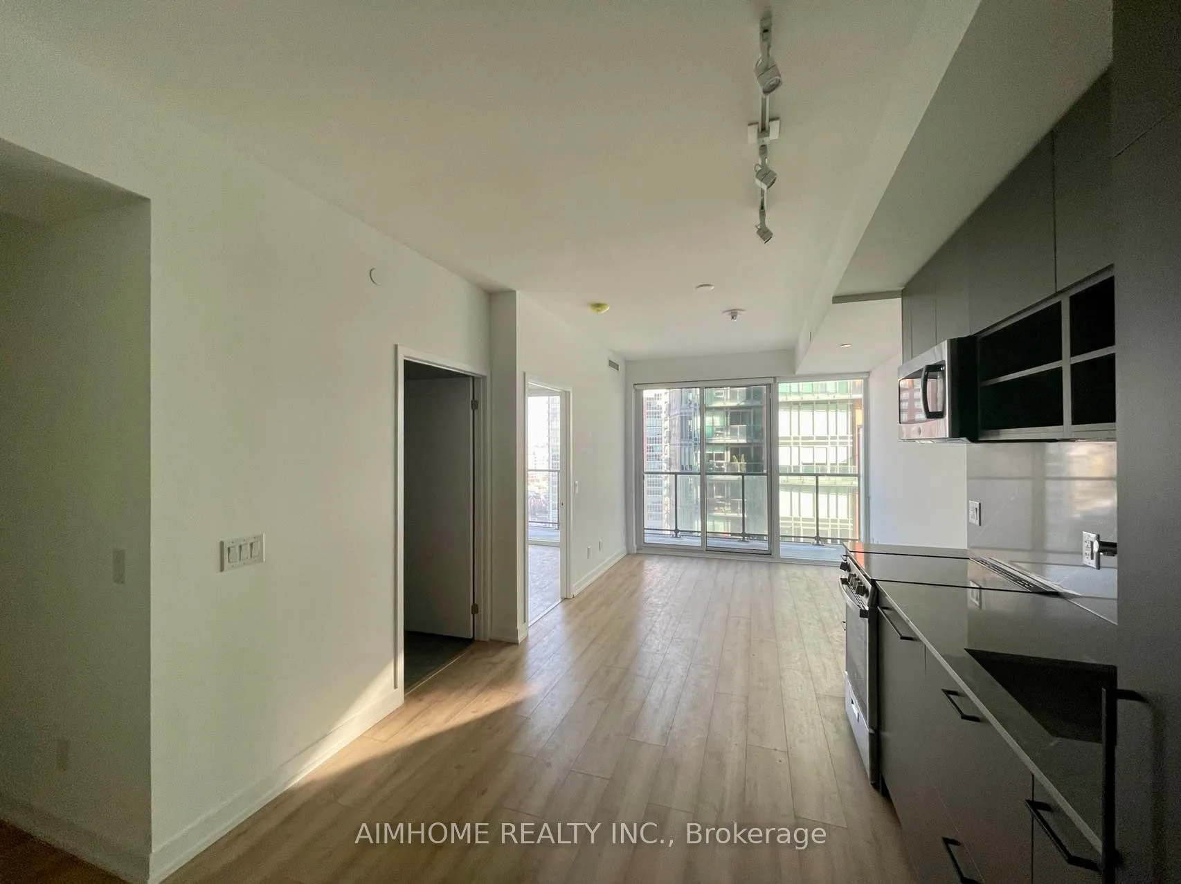 Front of Unit 1407, 135 East Liberty Street