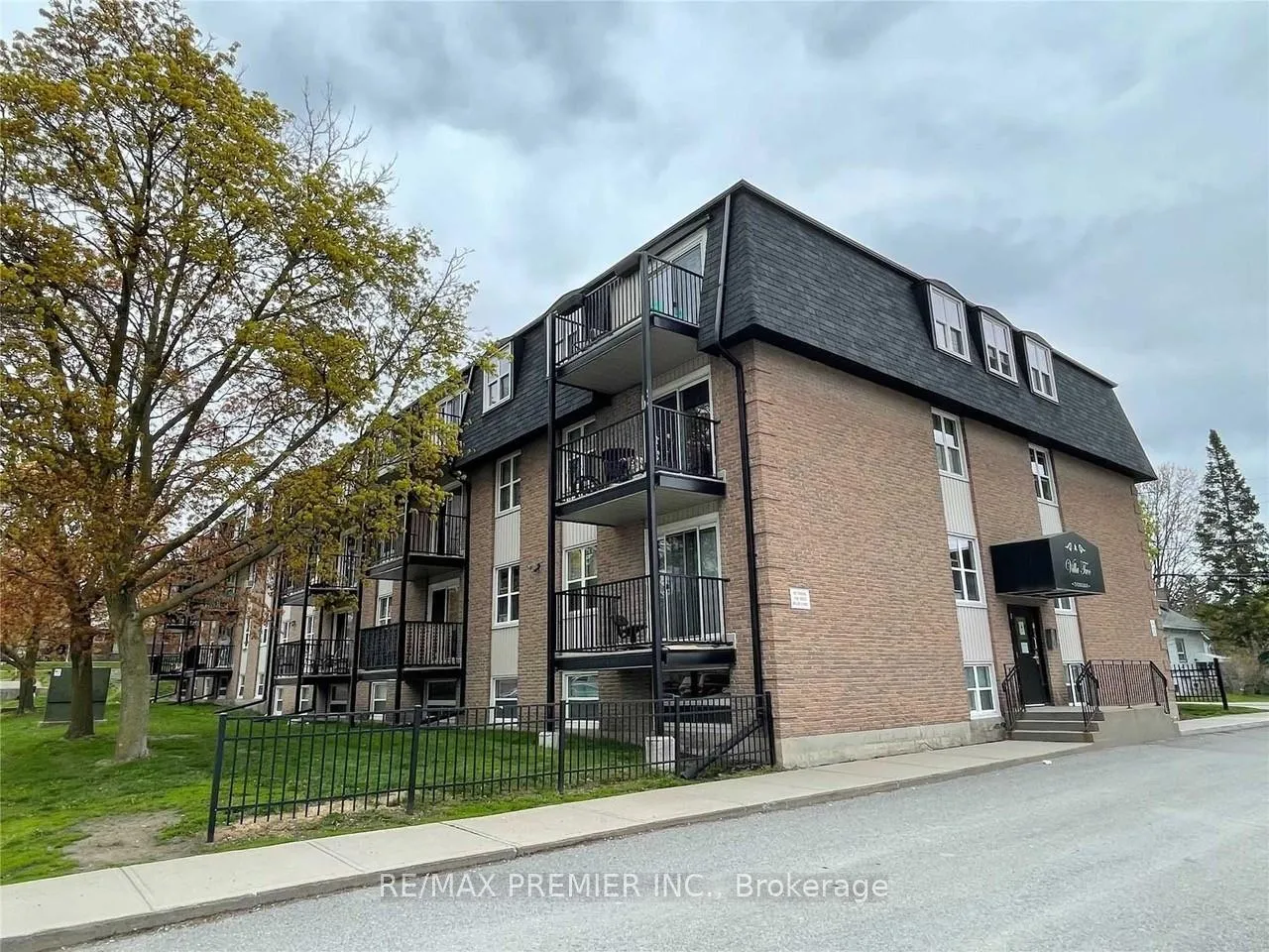 Photo 1 of Unit 210, 25 College Street E, Belleville, Belleville Ward — HOMEH