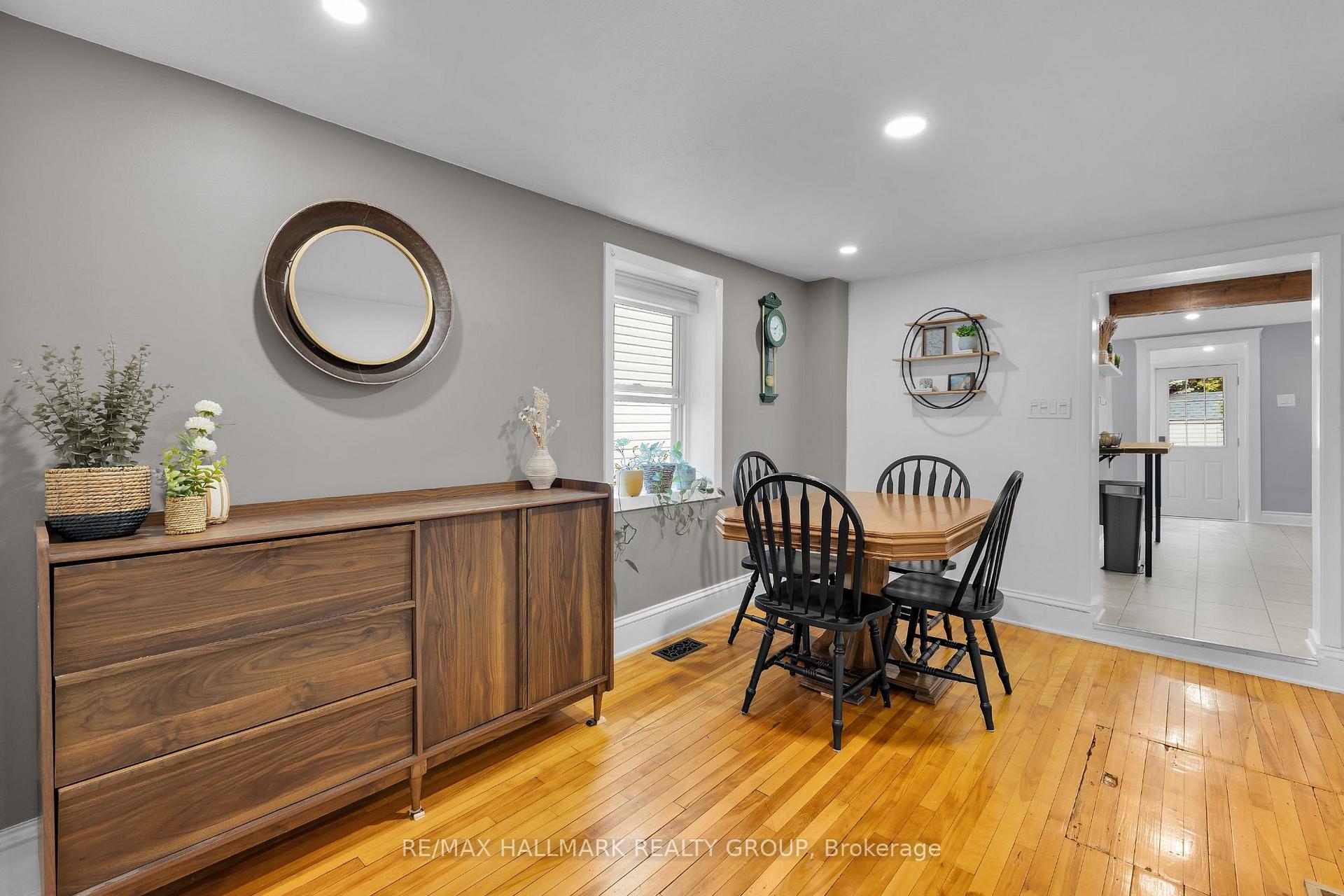 Photo 10 of 229 St Andrew Street, Ottawa, Lower Town/Byward Market — HOMEH