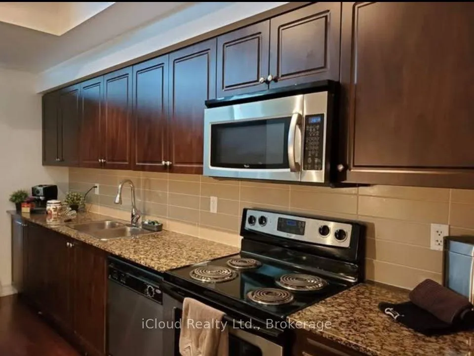 Photo 3 of Unit 772, 209 Fort York Blvd E, Toronto, Niagara — HOMEH
