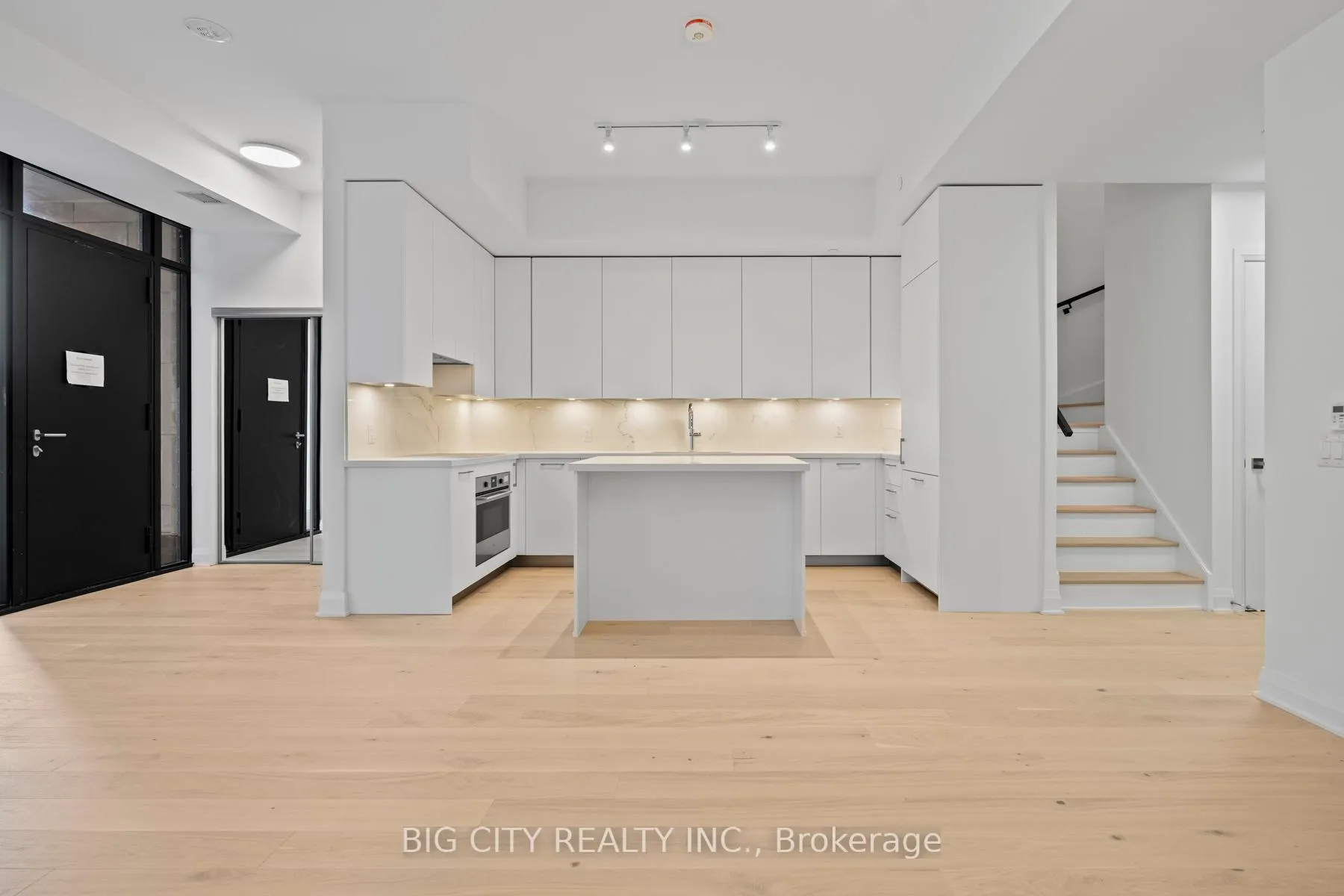 Photo 10 of Unit TH07, 33 Frederick Todd Way, Toronto, Thorncliffe Park — HOMEH