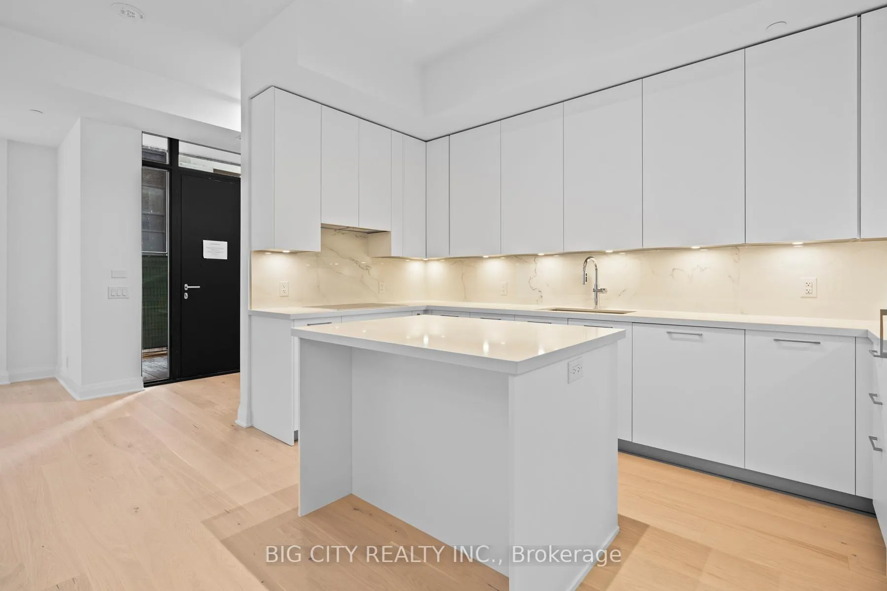 Photo 11 of Unit TH07, 33 Frederick Todd Way, Toronto, Thorncliffe Park — HOMEH