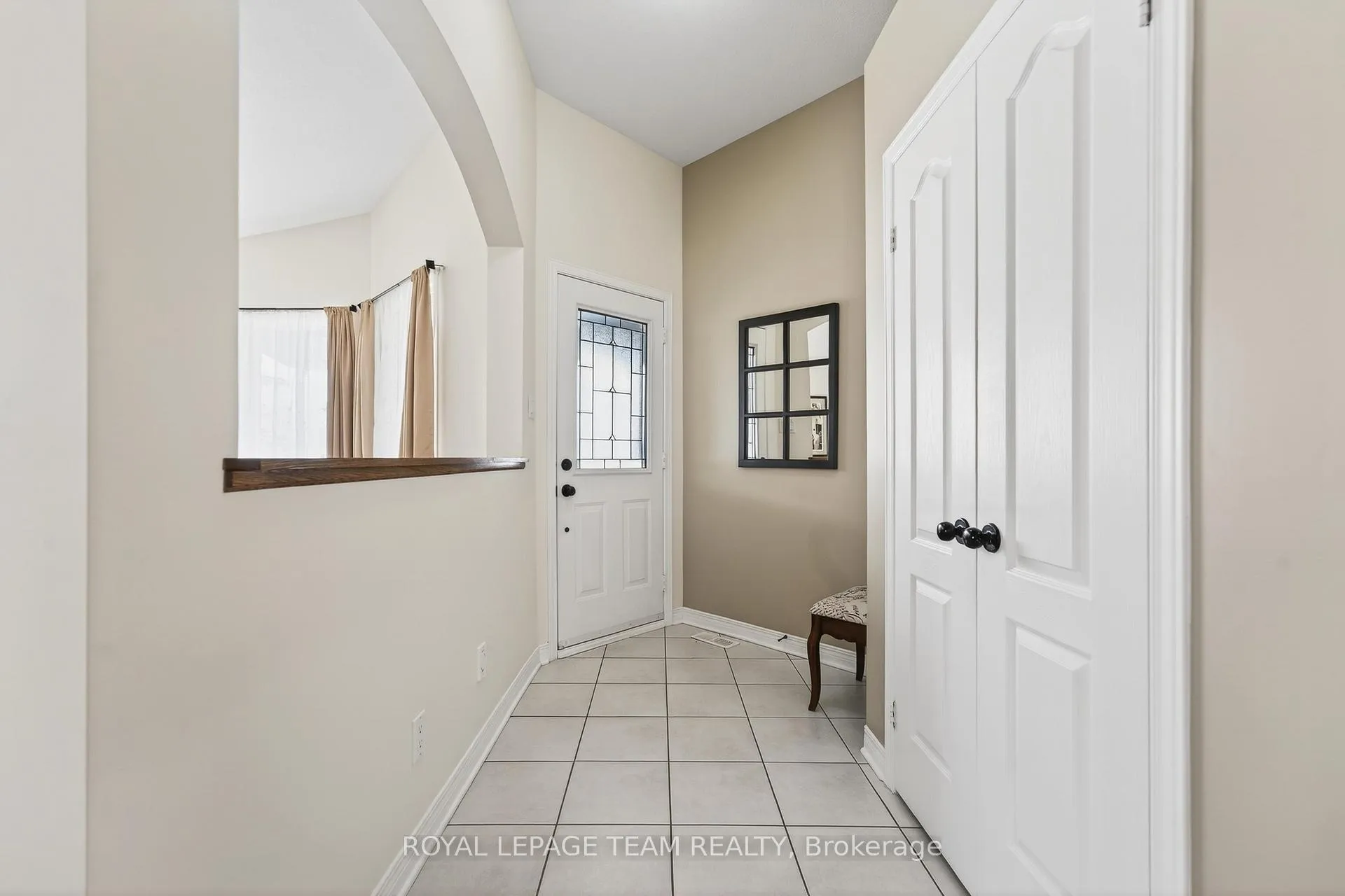 Photo 4 of 81 Waterthrush Crescent, Ottawa, Kanata - Bridlewood — HOMEH