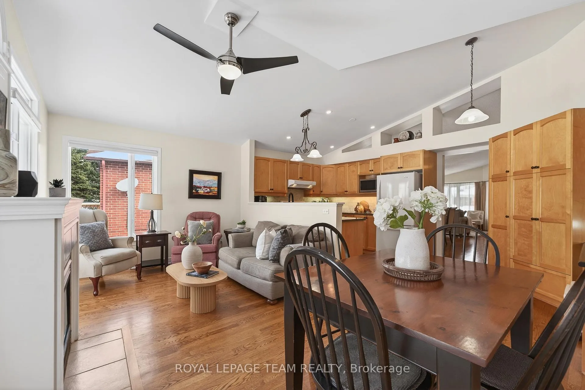 Photo 18 of 81 Waterthrush Crescent, Ottawa, Kanata - Bridlewood — HOMEH