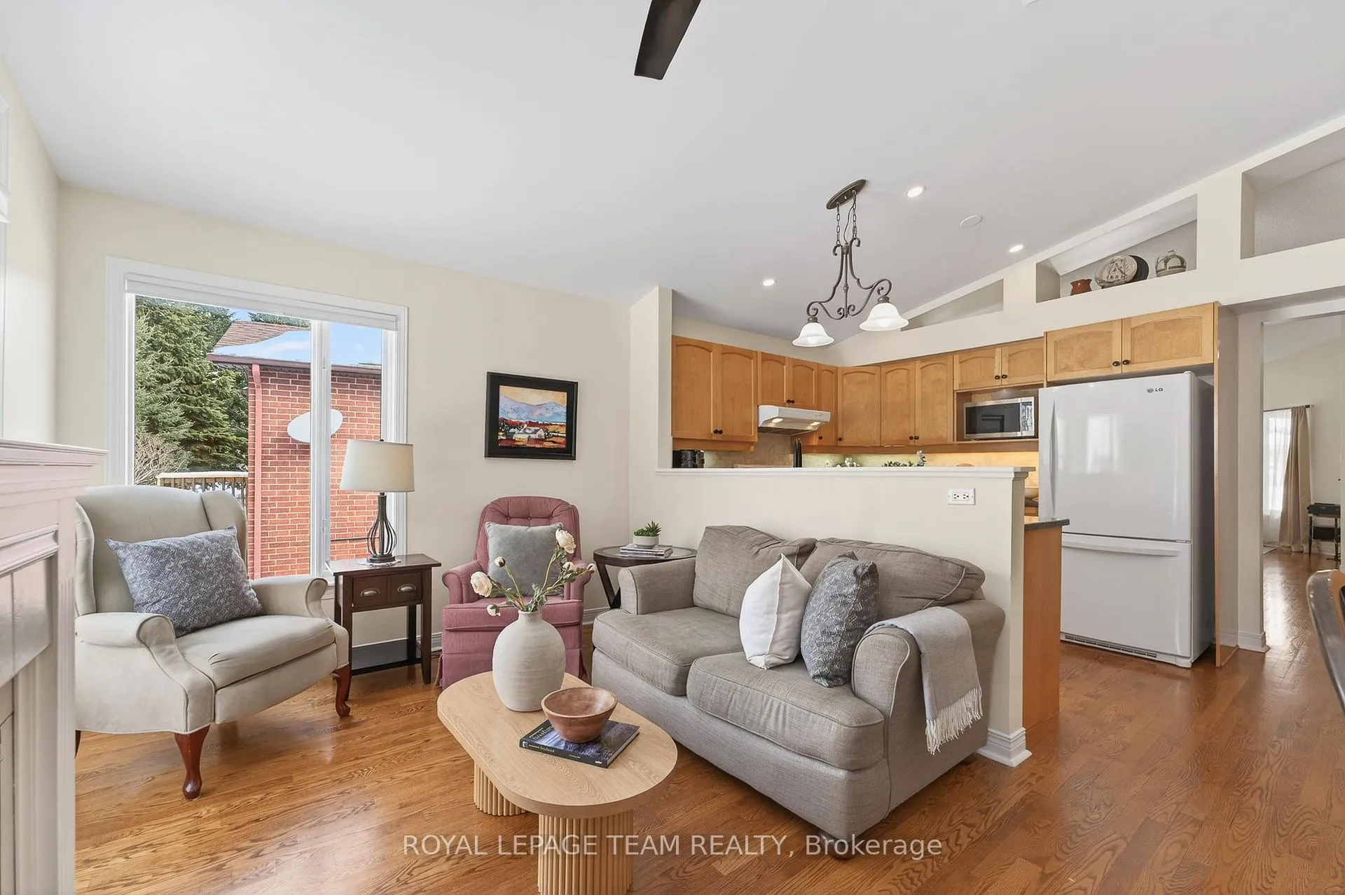 Photo 19 of 81 Waterthrush Crescent, Ottawa, Kanata - Bridlewood — HOMEH