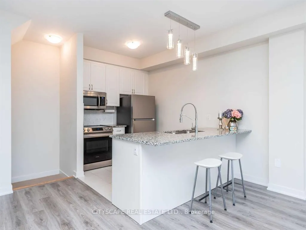 Photo 6 of Unit 76, 590 North Service Road, Hamilton, Stoney Creek — HOMEH