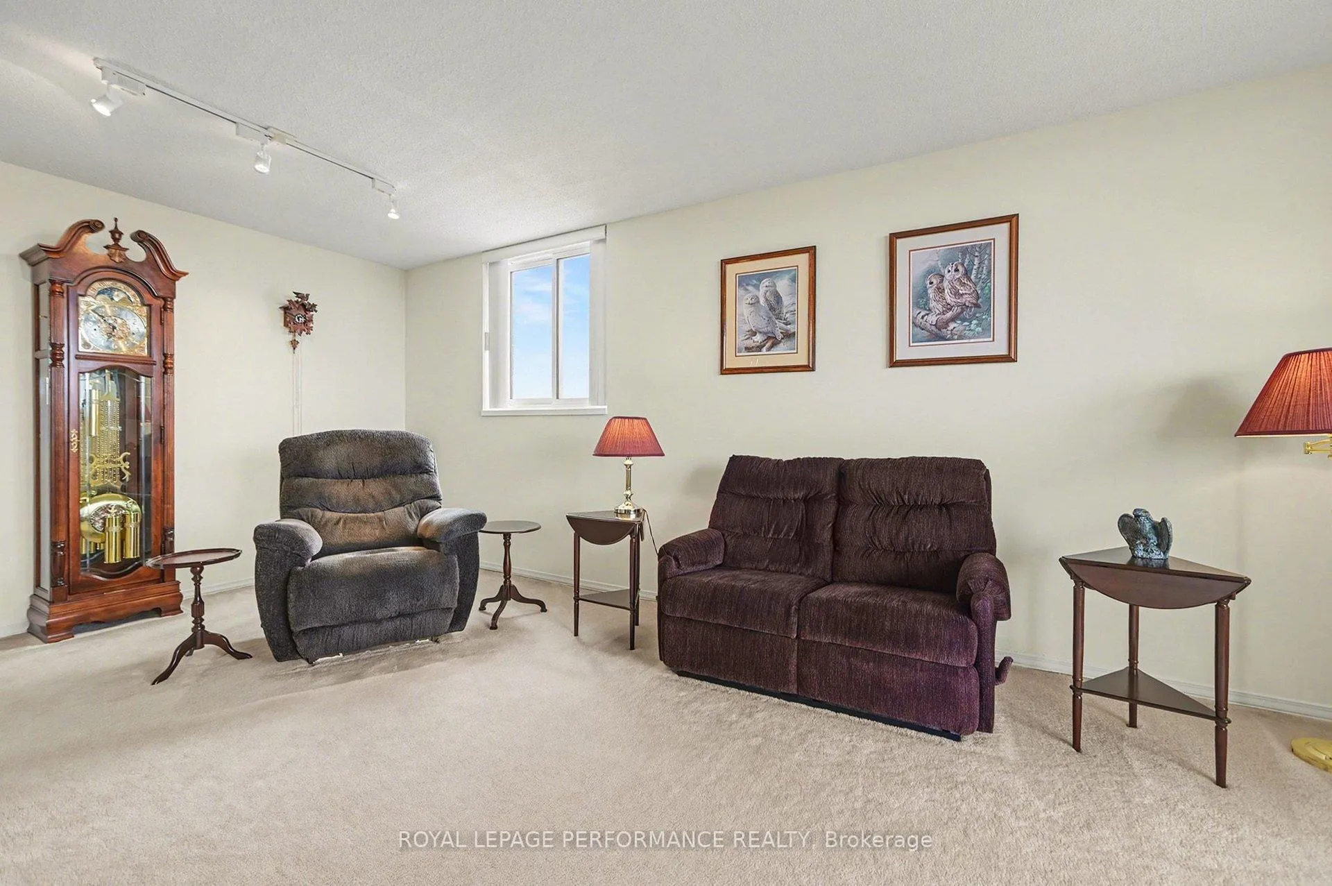 Photo 8 of Unit 1207, 1705 Playfair Drive, Ottawa, Playfair Park — HOMEH