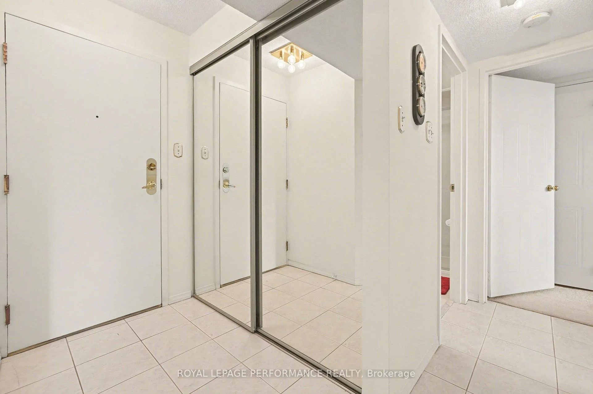 Photo 22 of Unit 1207, 1705 Playfair Drive, Ottawa, Playfair Park — HOMEH