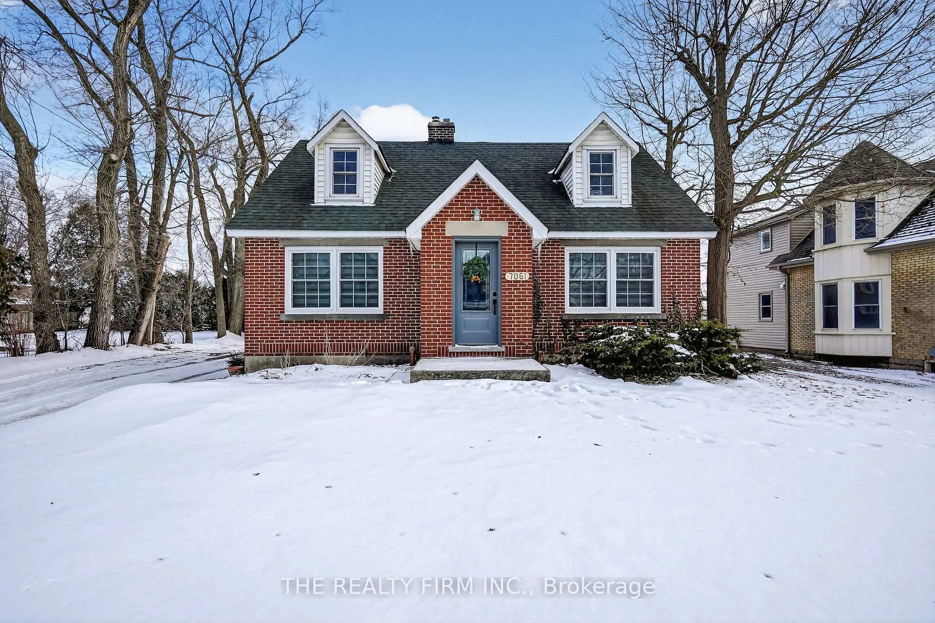 Front of 7061 Longwoods Road
