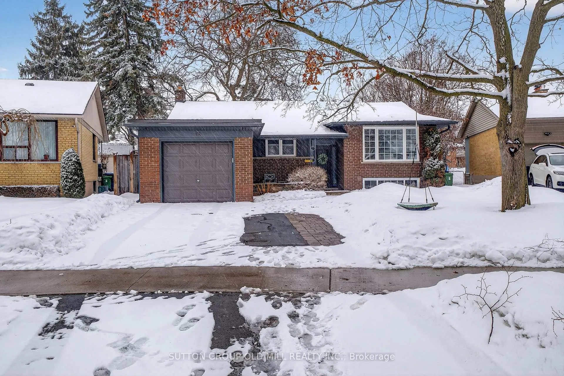 Photo 1 of 16 Brook Tree Crescent, Etobicoke, Willowridge-Martingrove-Richview — HOMEH