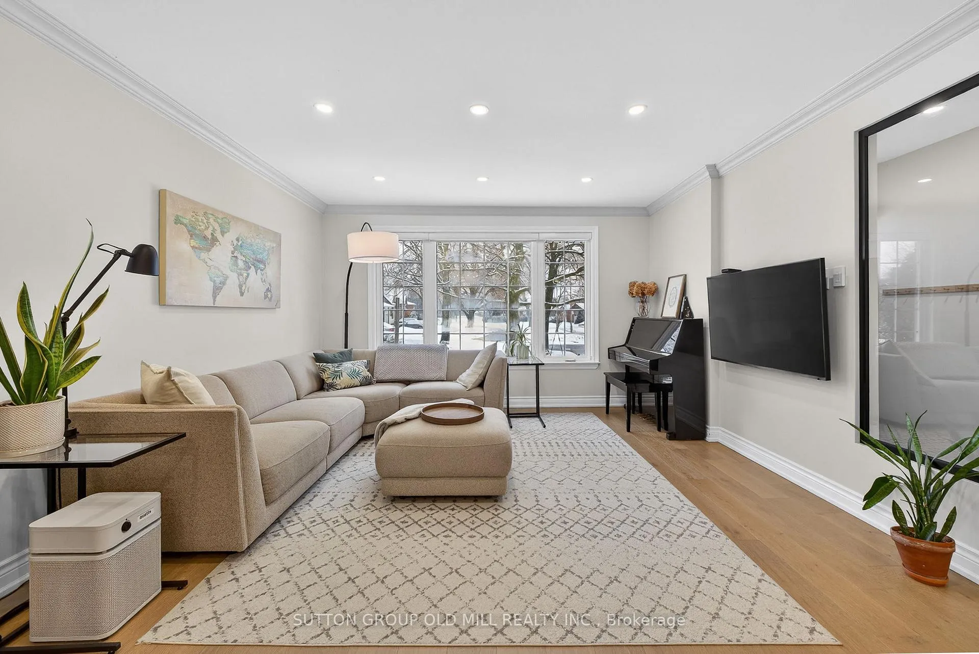 Photo 8 of 16 Brook Tree Crescent, Etobicoke, Willowridge-Martingrove-Richview — HOMEH