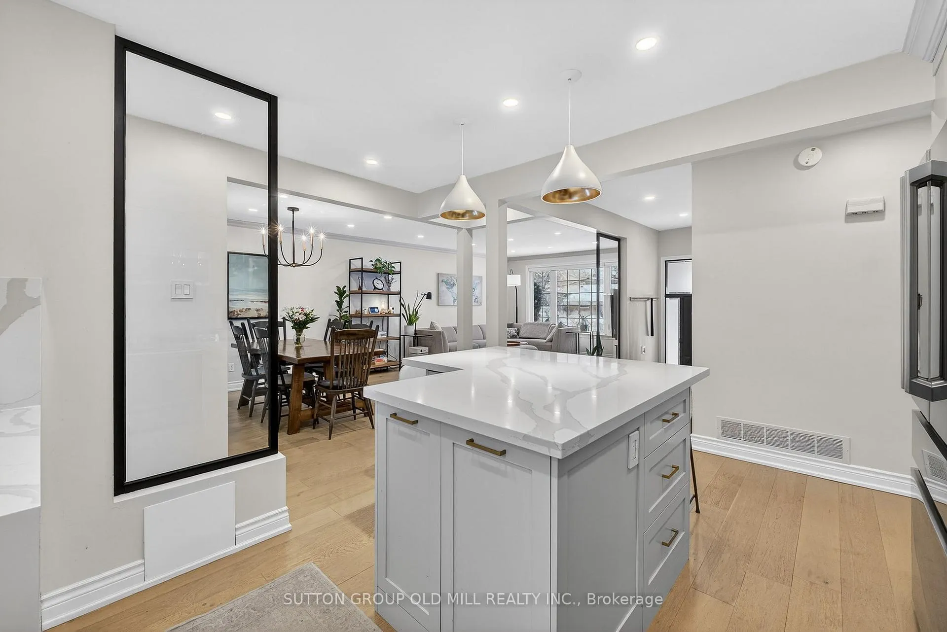 Photo 16 of 16 Brook Tree Crescent, Etobicoke, Willowridge-Martingrove-Richview — HOMEH