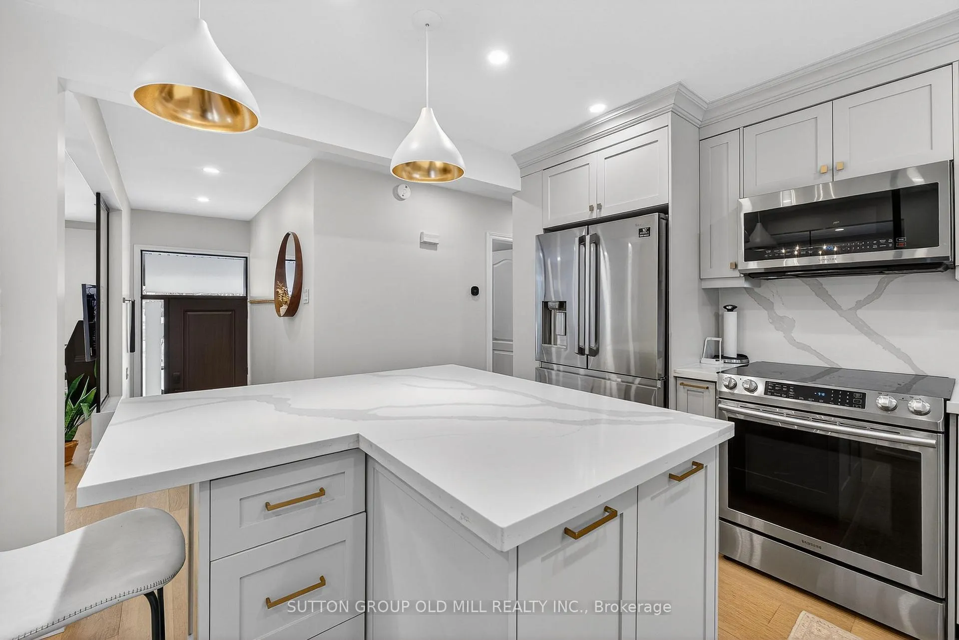 Photo 17 of 16 Brook Tree Crescent, Etobicoke, Willowridge-Martingrove-Richview — HOMEH