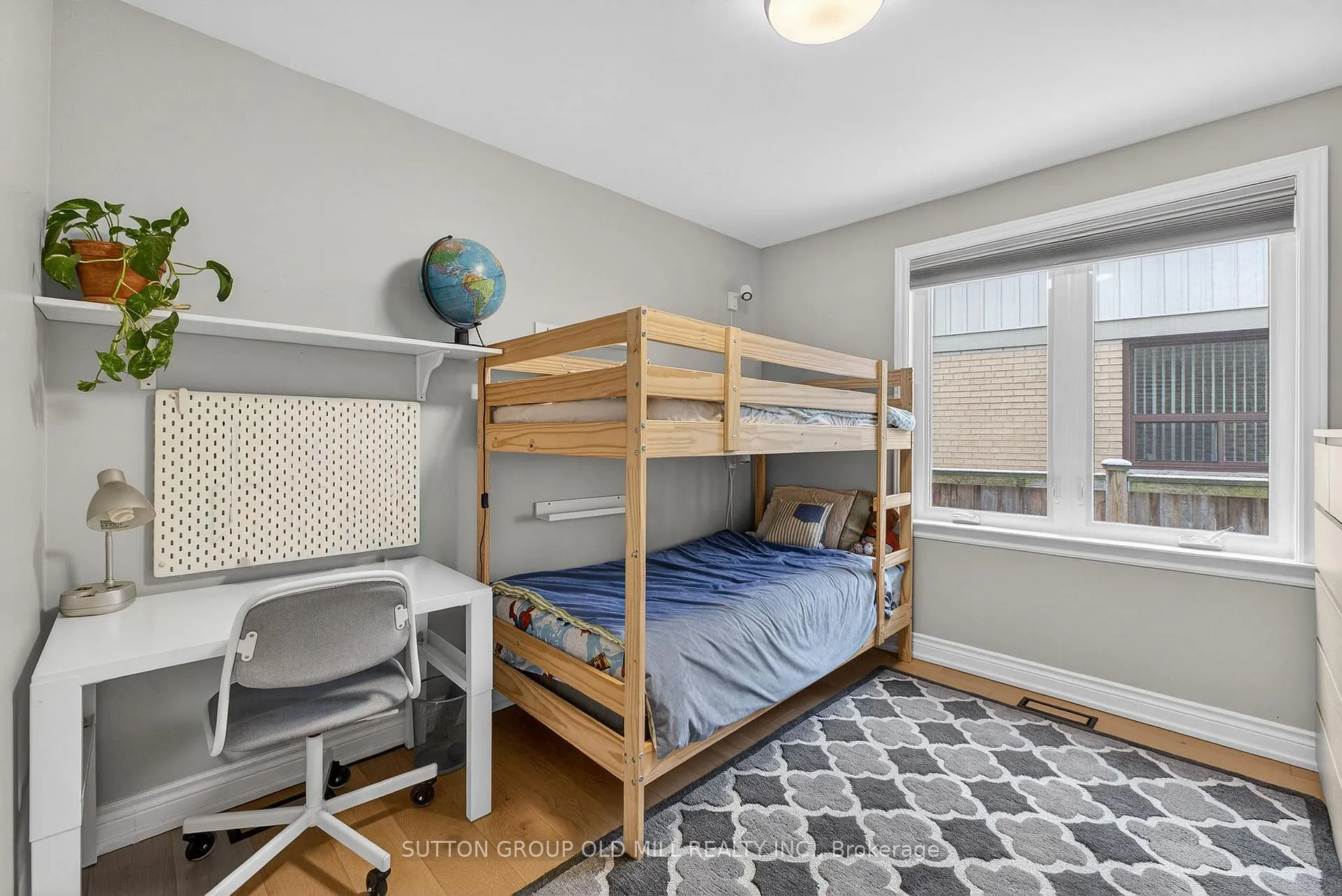 Photo 25 of 16 Brook Tree Crescent, Etobicoke, Willowridge-Martingrove-Richview — HOMEH
