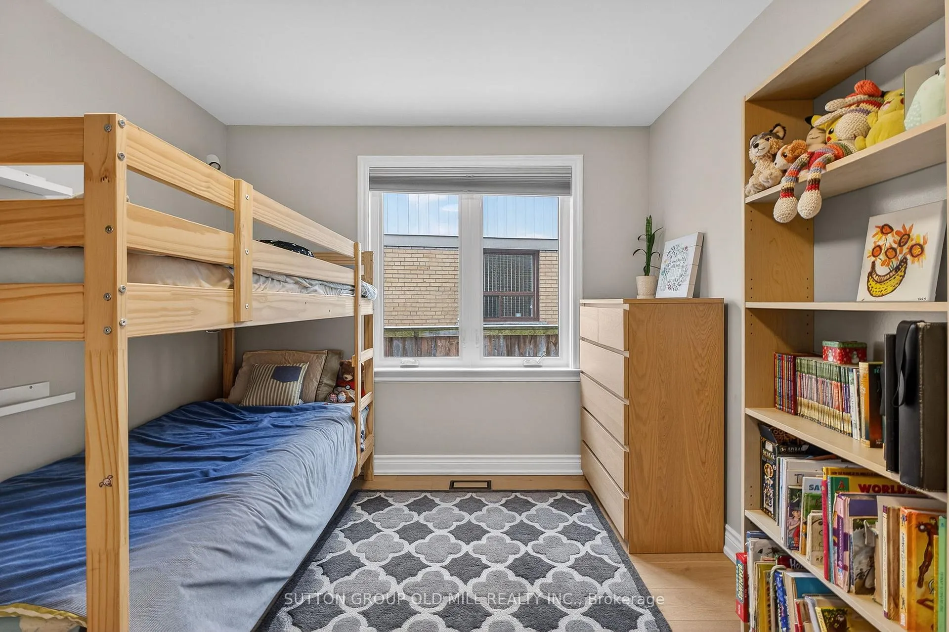 Photo 26 of 16 Brook Tree Crescent, Etobicoke, Willowridge-Martingrove-Richview — HOMEH