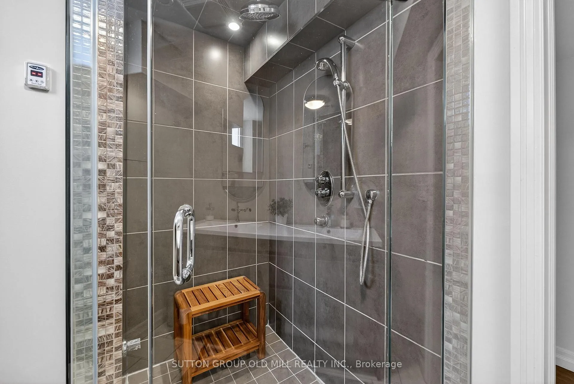 Photo 28 of 16 Brook Tree Crescent, Etobicoke, Willowridge-Martingrove-Richview — HOMEH