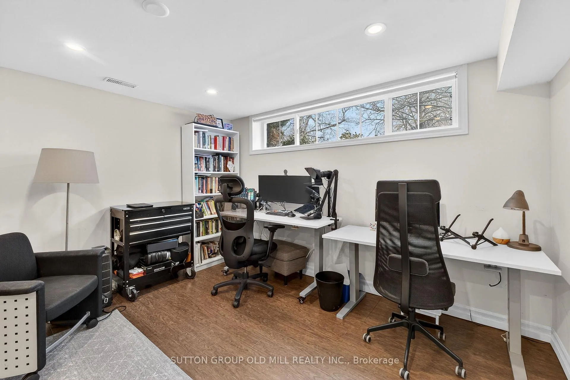 Photo 34 of 16 Brook Tree Crescent, Etobicoke, Willowridge-Martingrove-Richview — HOMEH