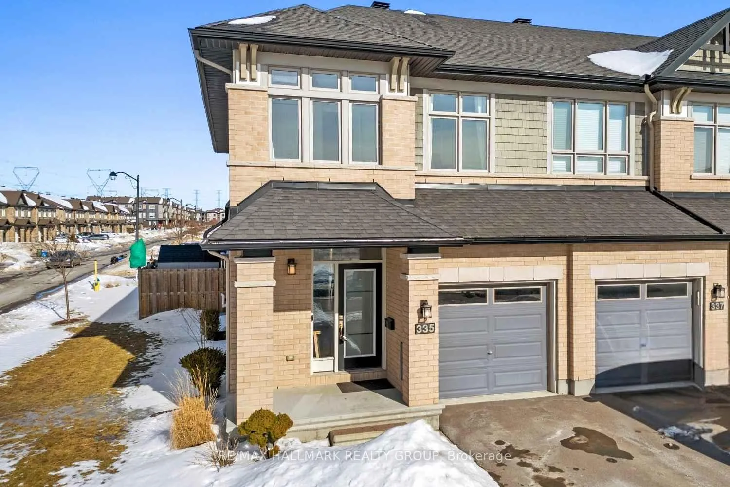 Photo 2 of 335 Livery Street, Ottawa, Kanata - Emerald Meadows/Trailwest — HOMEH