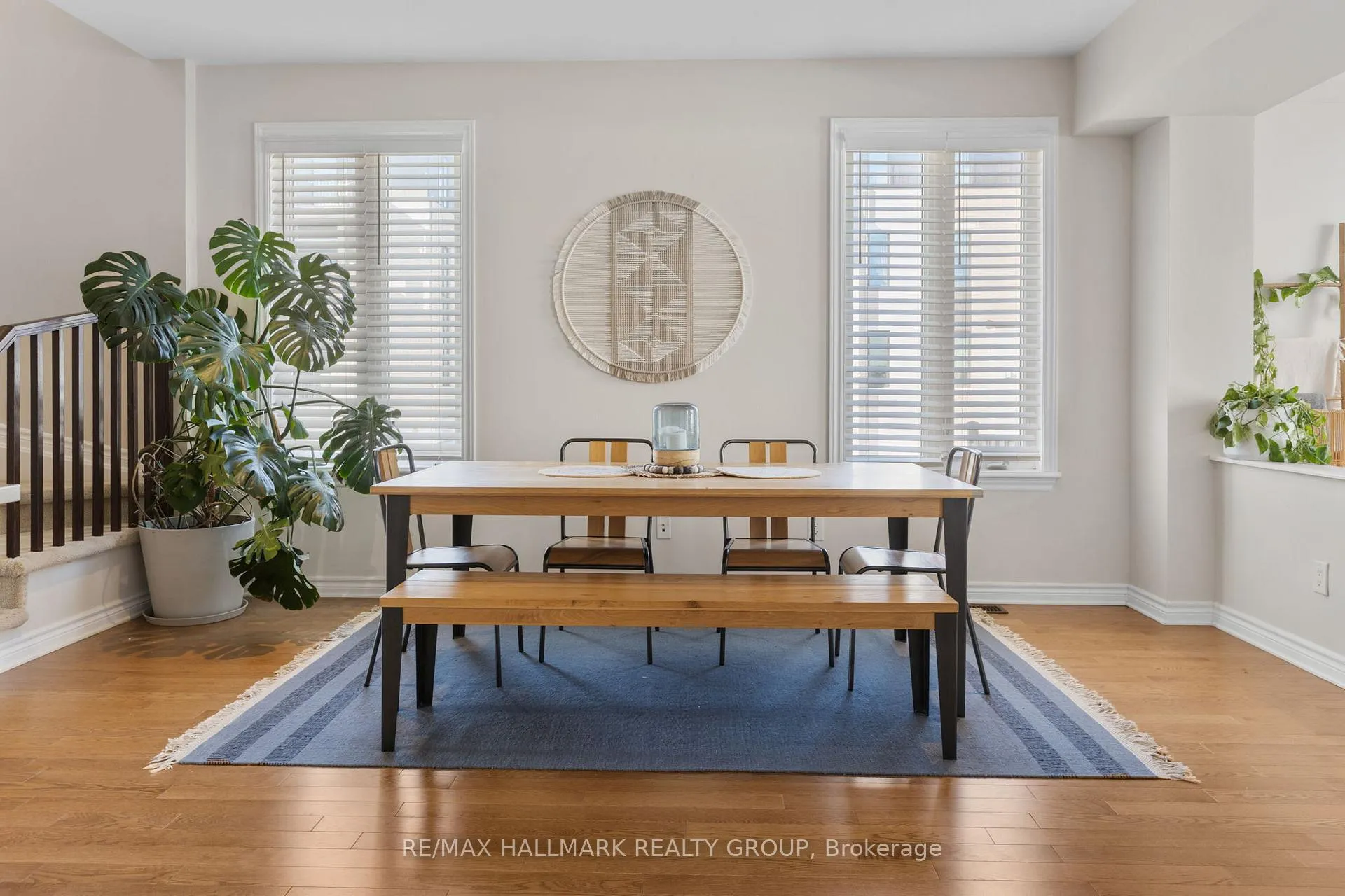 Photo 11 of 335 Livery Street, Ottawa, Kanata - Emerald Meadows/Trailwest — HOMEH