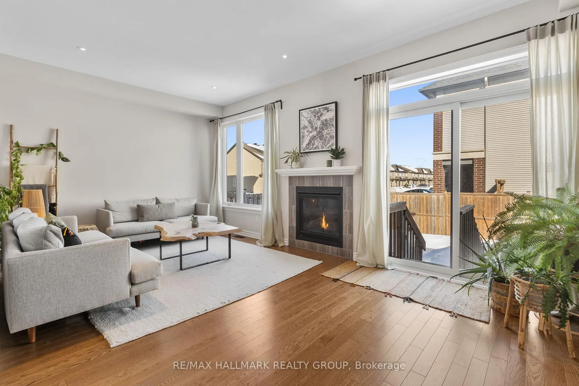 Photo 14 of 335 Livery Street, Ottawa, Kanata - Emerald Meadows/Trailwest — HOMEH