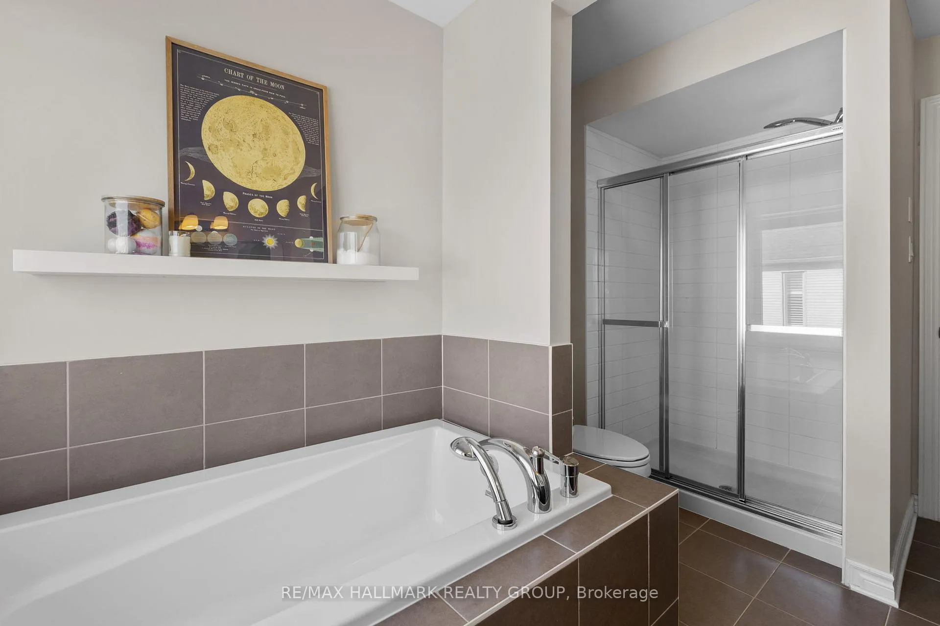 Photo 21 of 335 Livery Street, Ottawa, Kanata - Emerald Meadows/Trailwest — HOMEH