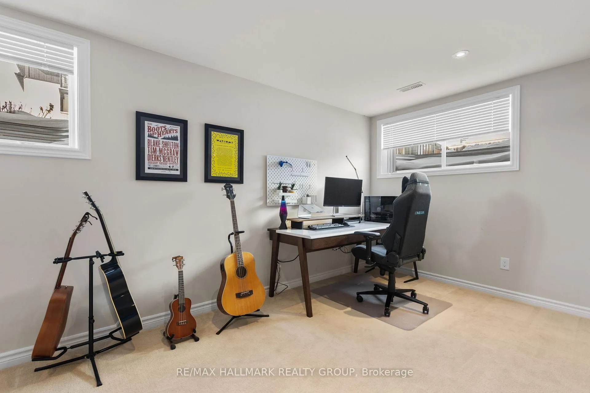 Photo 30 of 335 Livery Street, Ottawa, Kanata - Emerald Meadows/Trailwest — HOMEH