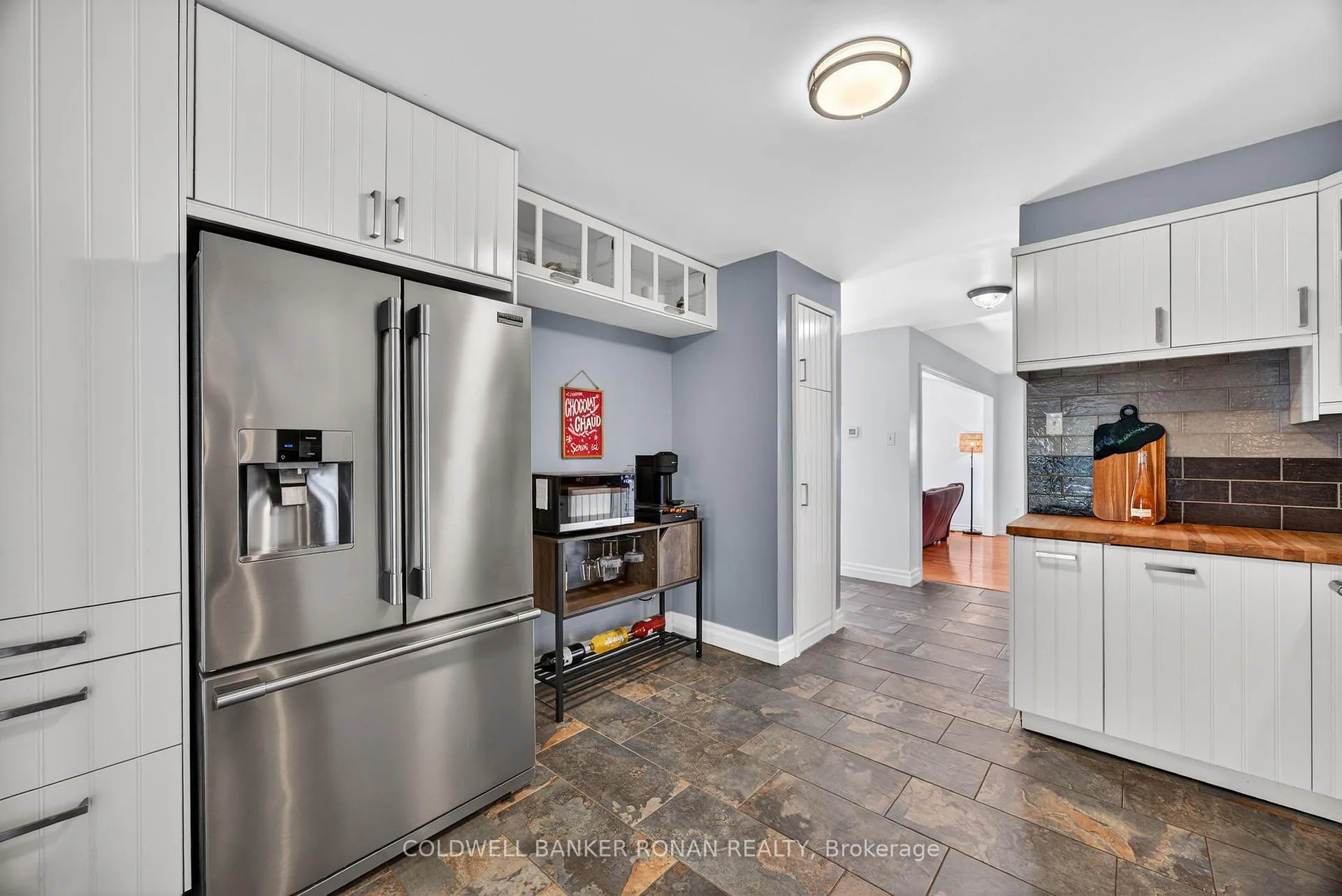 Photo 12 of 191 Ellwood Drive W, Caledon, Bolton West — HOMEH