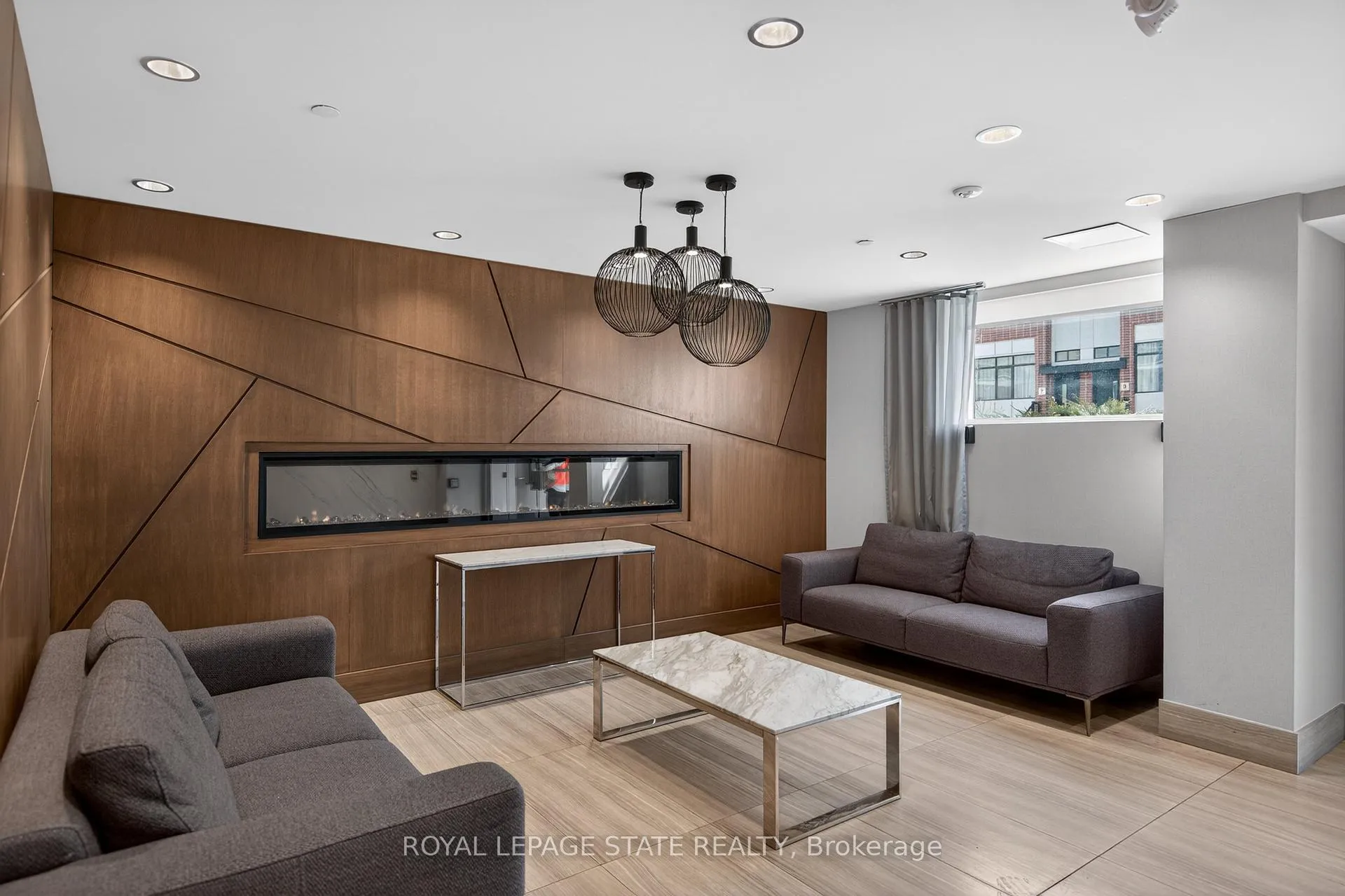 Photo 3 of Unit 509, 16 Markle Crescent, Hamilton, Ancaster — HOMEH