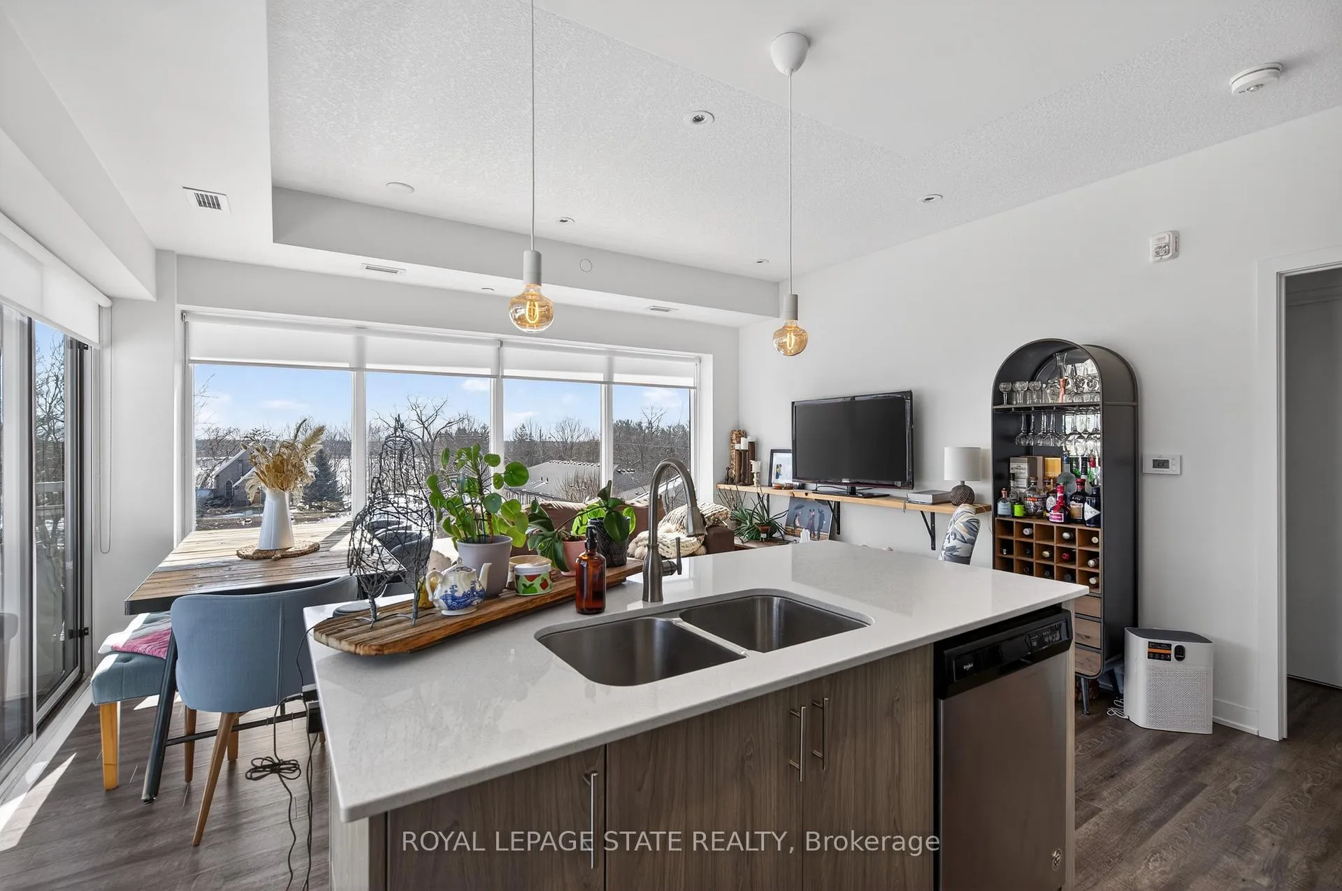 Photo 14 of Unit 509, 16 Markle Crescent, Hamilton, Ancaster — HOMEH