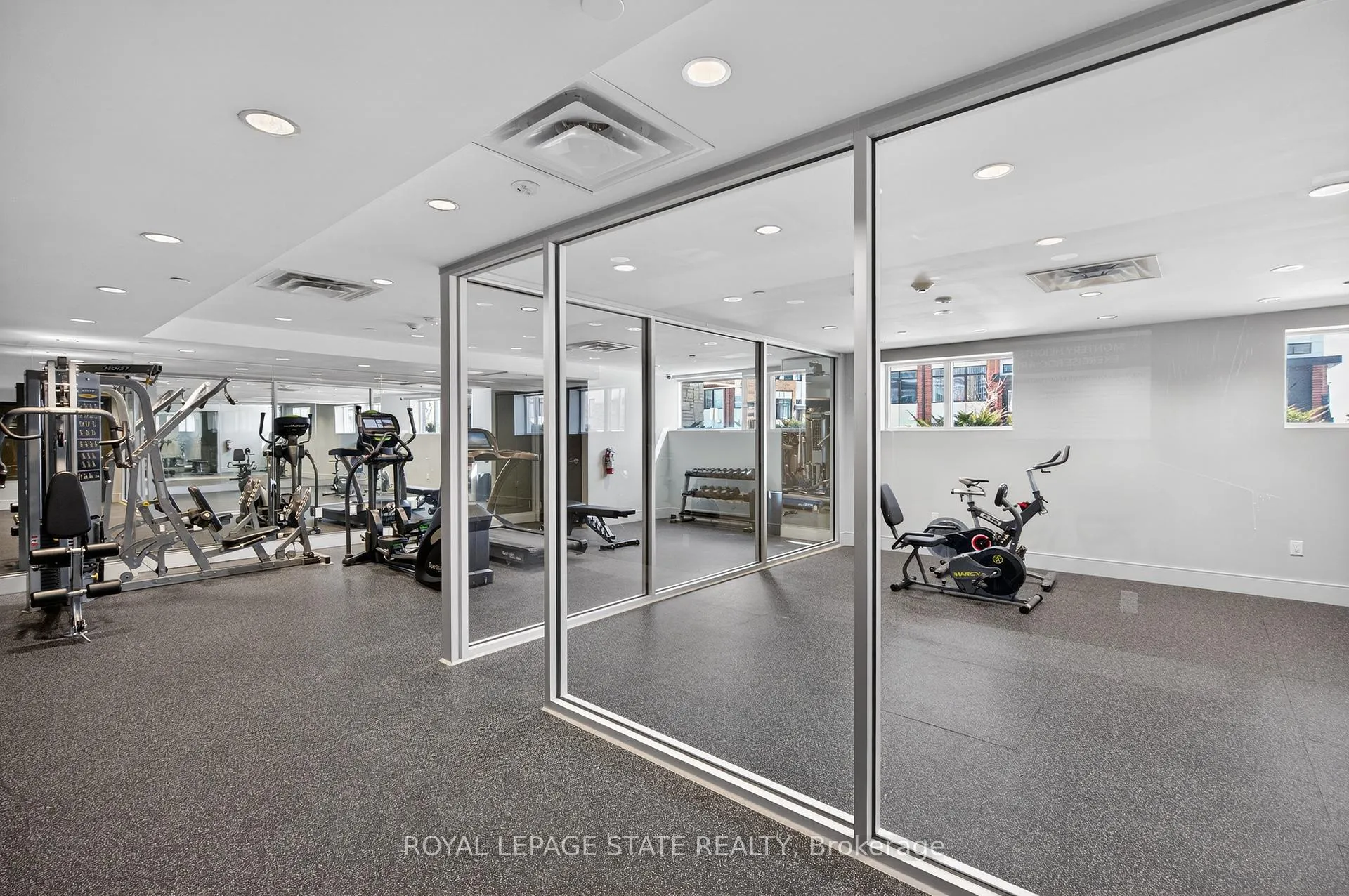 Photo 33 of Unit 509, 16 Markle Crescent, Hamilton, Ancaster — HOMEH