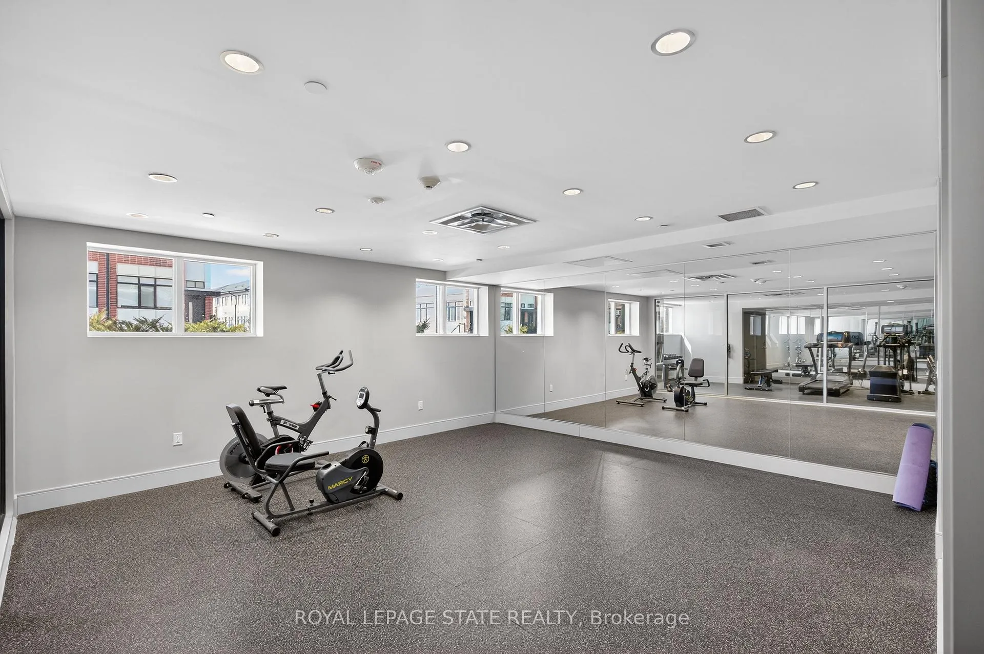 Photo 35 of Unit 509, 16 Markle Crescent, Hamilton, Ancaster — HOMEH