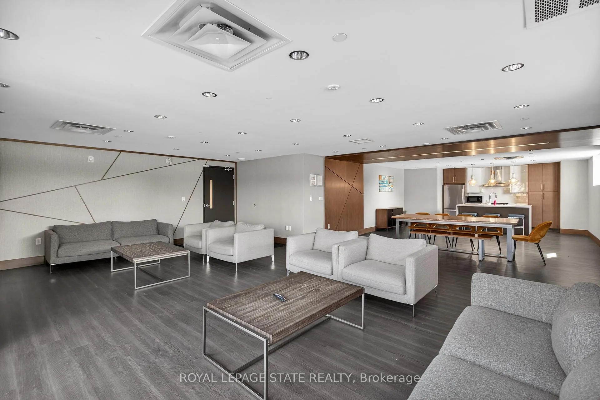 Photo 39 of Unit 509, 16 Markle Crescent, Hamilton, Ancaster — HOMEH