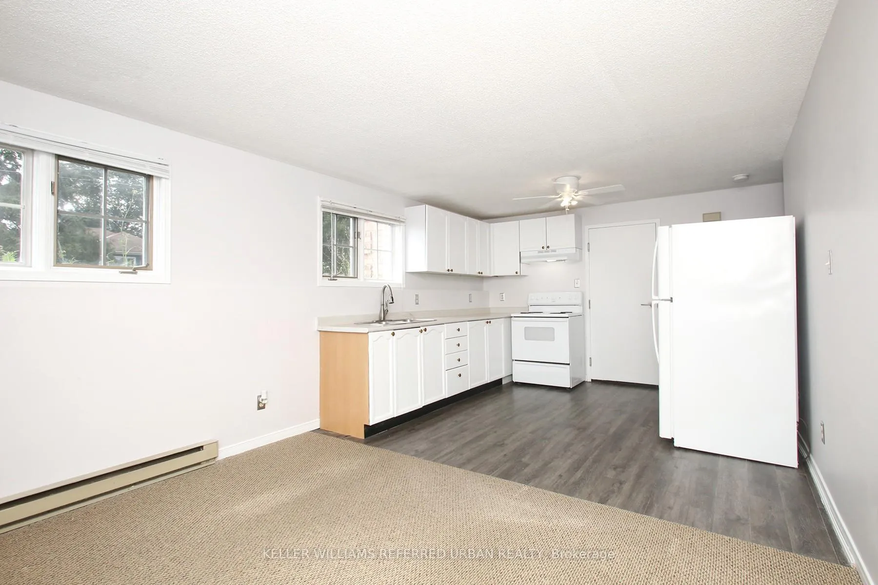 Photo 3 of Unit 2, 42 Tecumseh Avenue, Oshawa, Centennial — HOMEH