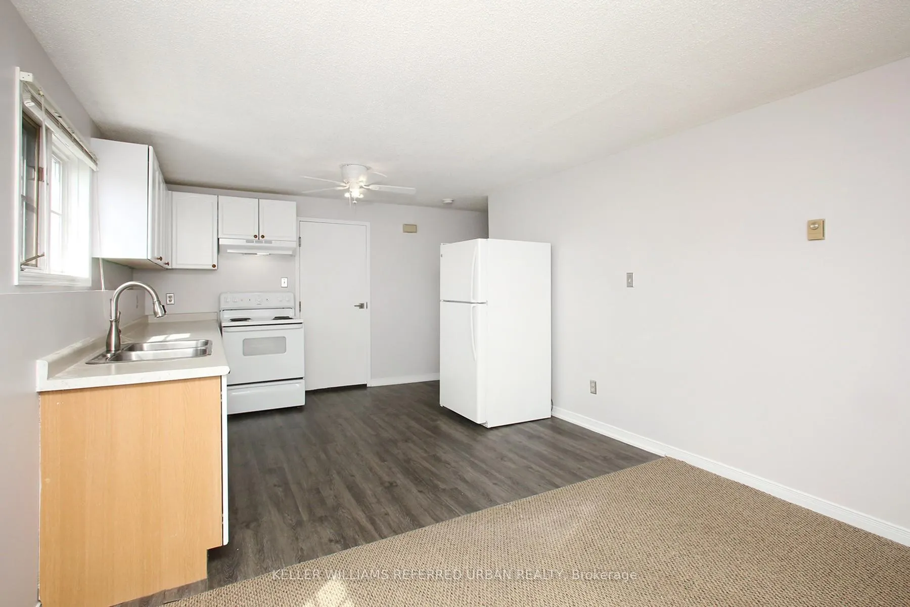 Photo 4 of Unit 2, 42 Tecumseh Avenue, Oshawa, Centennial — HOMEH