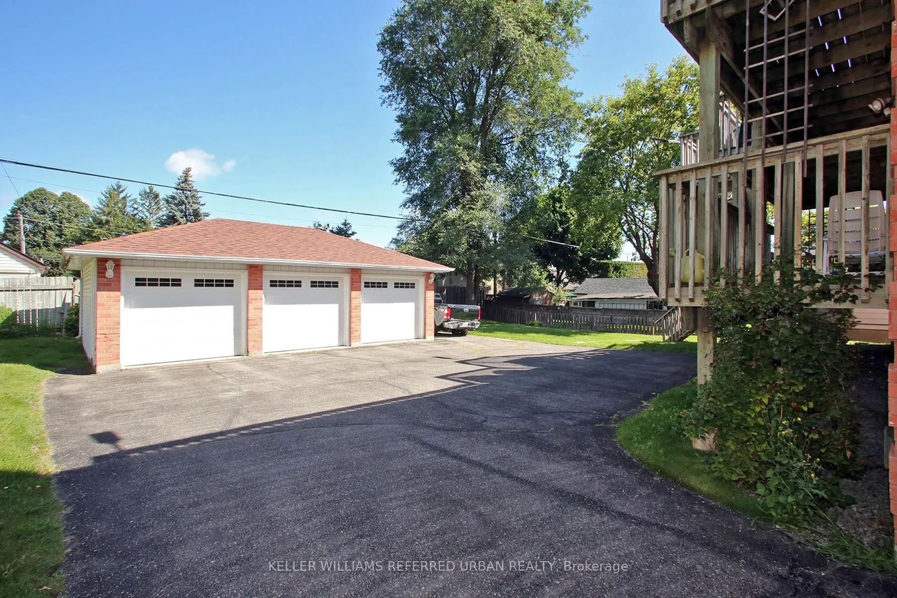 Photo 10 of Unit 2, 42 Tecumseh Avenue, Oshawa, Centennial — HOMEH