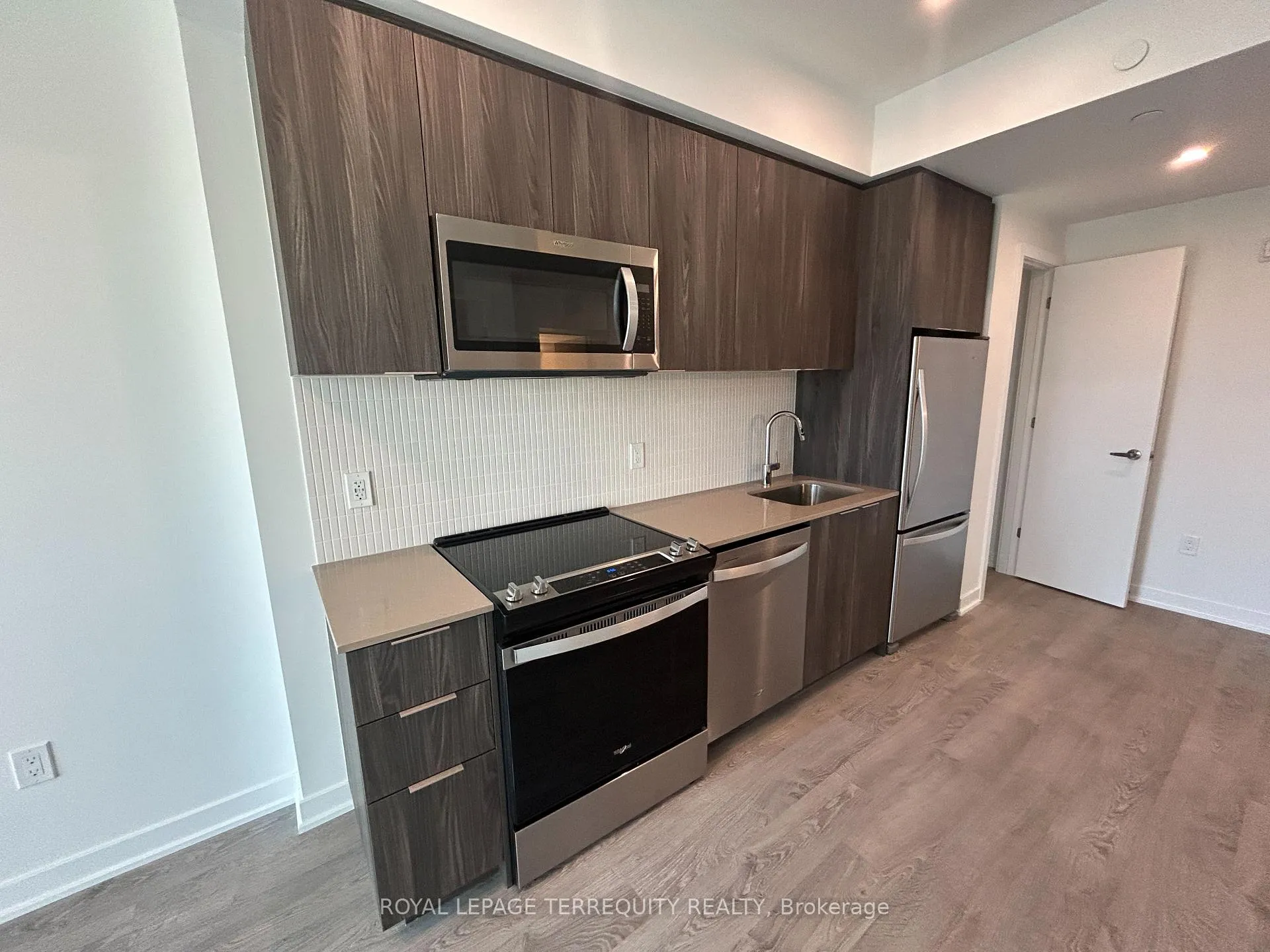 Photo 12 of Unit 302, 720 Whitlock Avenue, Milton, Cobban — HOMEH