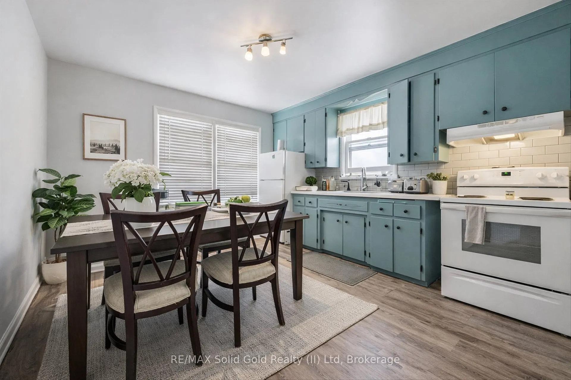 Photo 15 of 715 Frederick Street, Kitchener — HOMEH