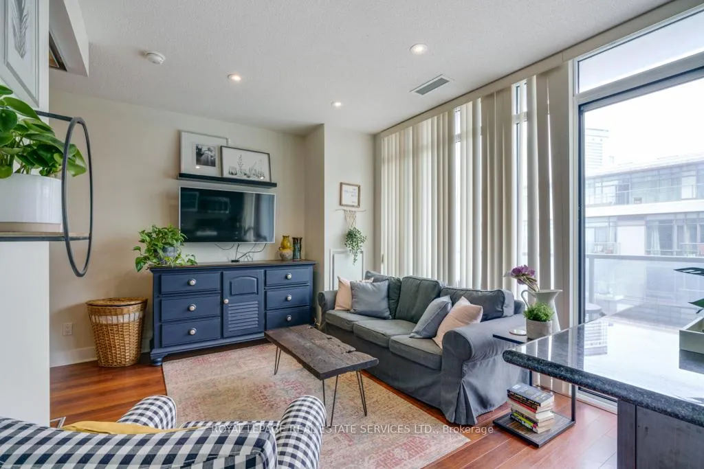 Photo 4 of Unit 831, 90 Stadium Road, Toronto, Niagara — HOMEH