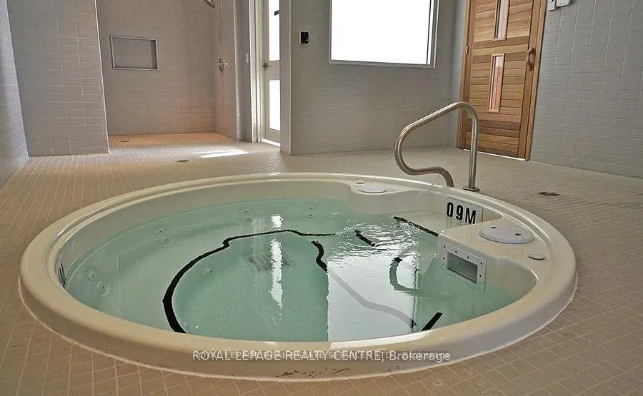 Photo 15 of Unit 831, 90 Stadium Road, Toronto, Niagara — HOMEH