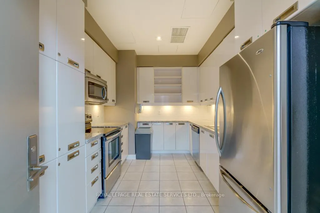 Photo 20 of Unit 831, 90 Stadium Road, Toronto, Niagara — HOMEH