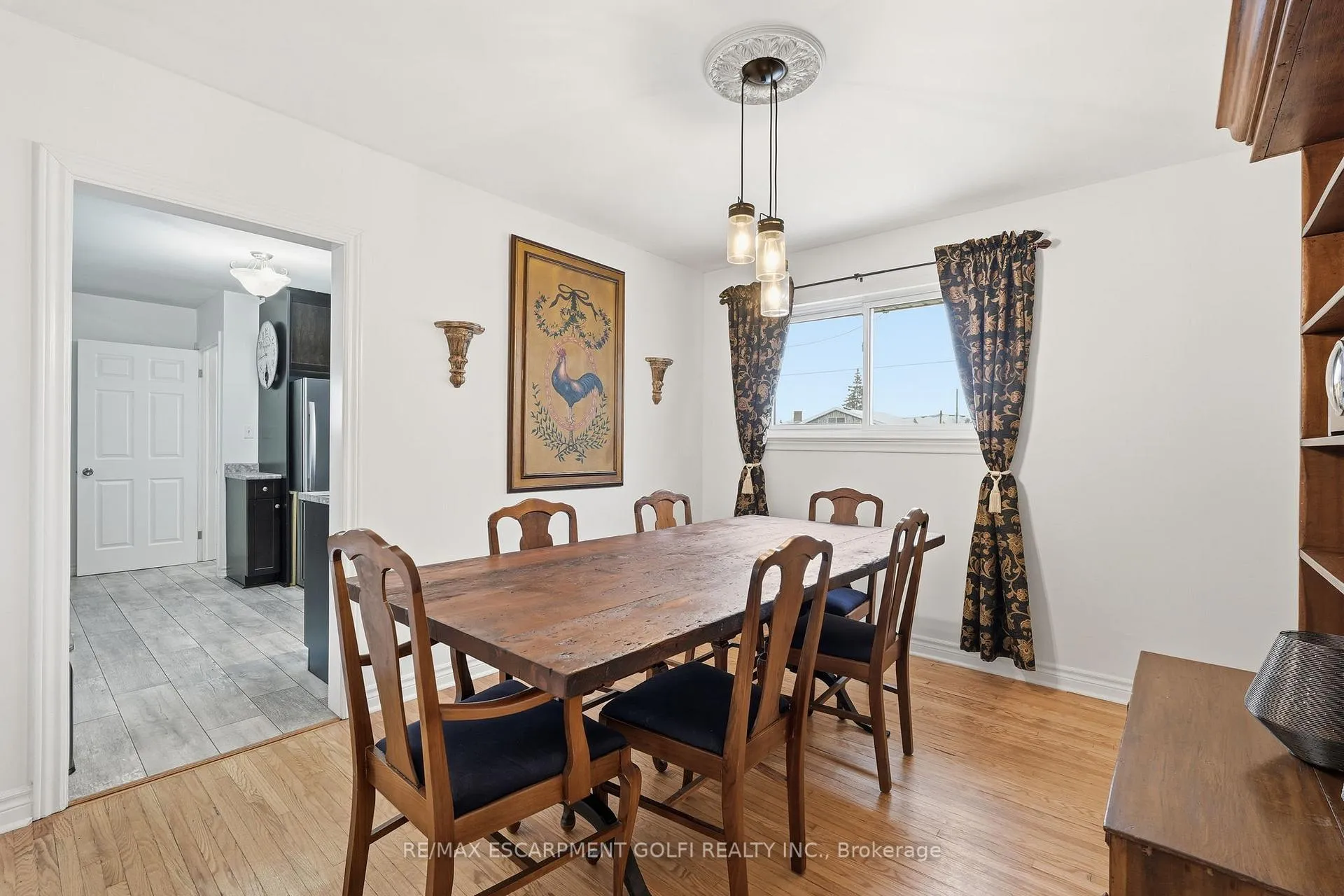 Photo 7 of 319 Vansitmart Avenue, Hamilton, McQuesten — HOMEH
