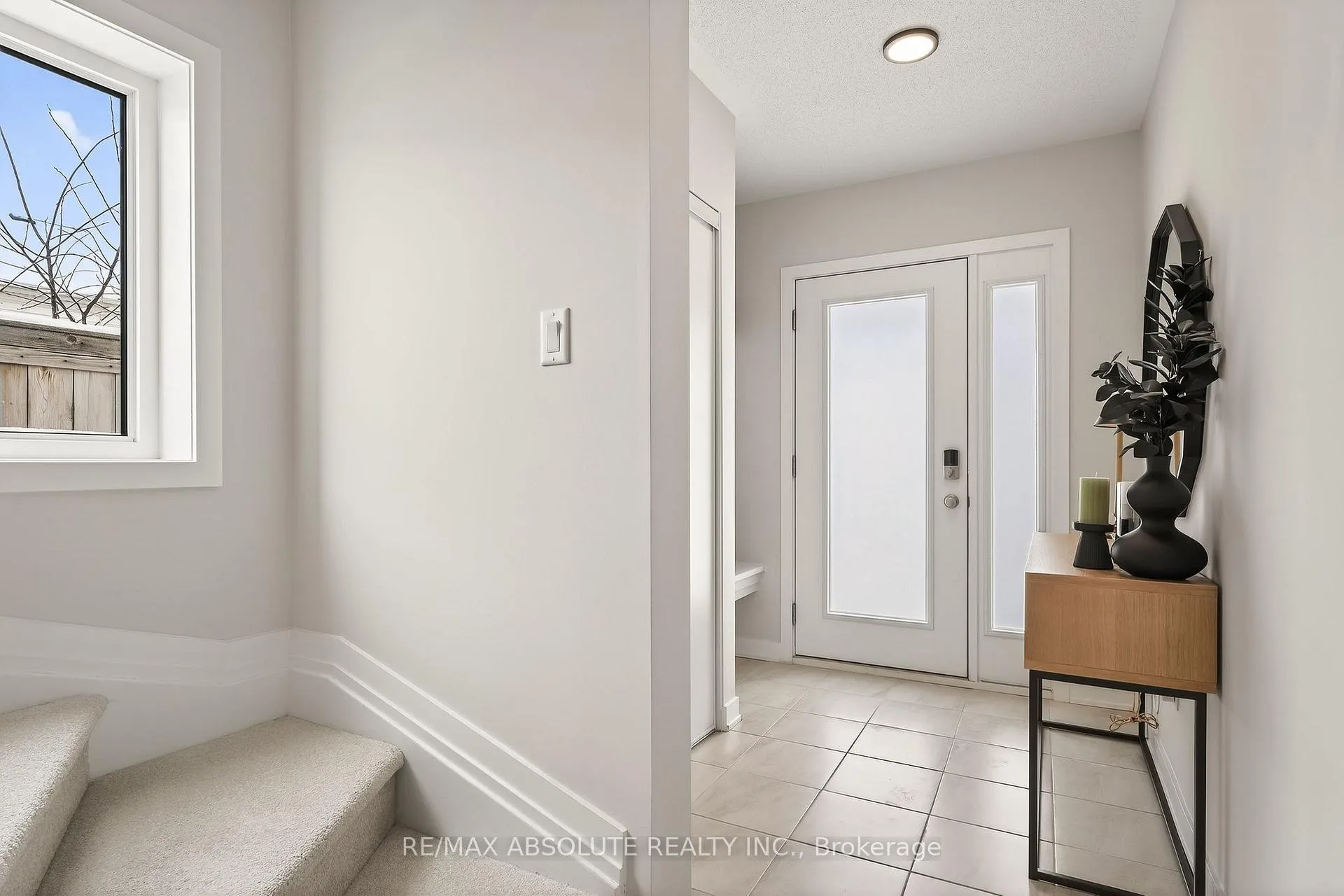 Photo 5 of 790 Kinstead Private, Ottawa, Stittsville (North) — HOMEH