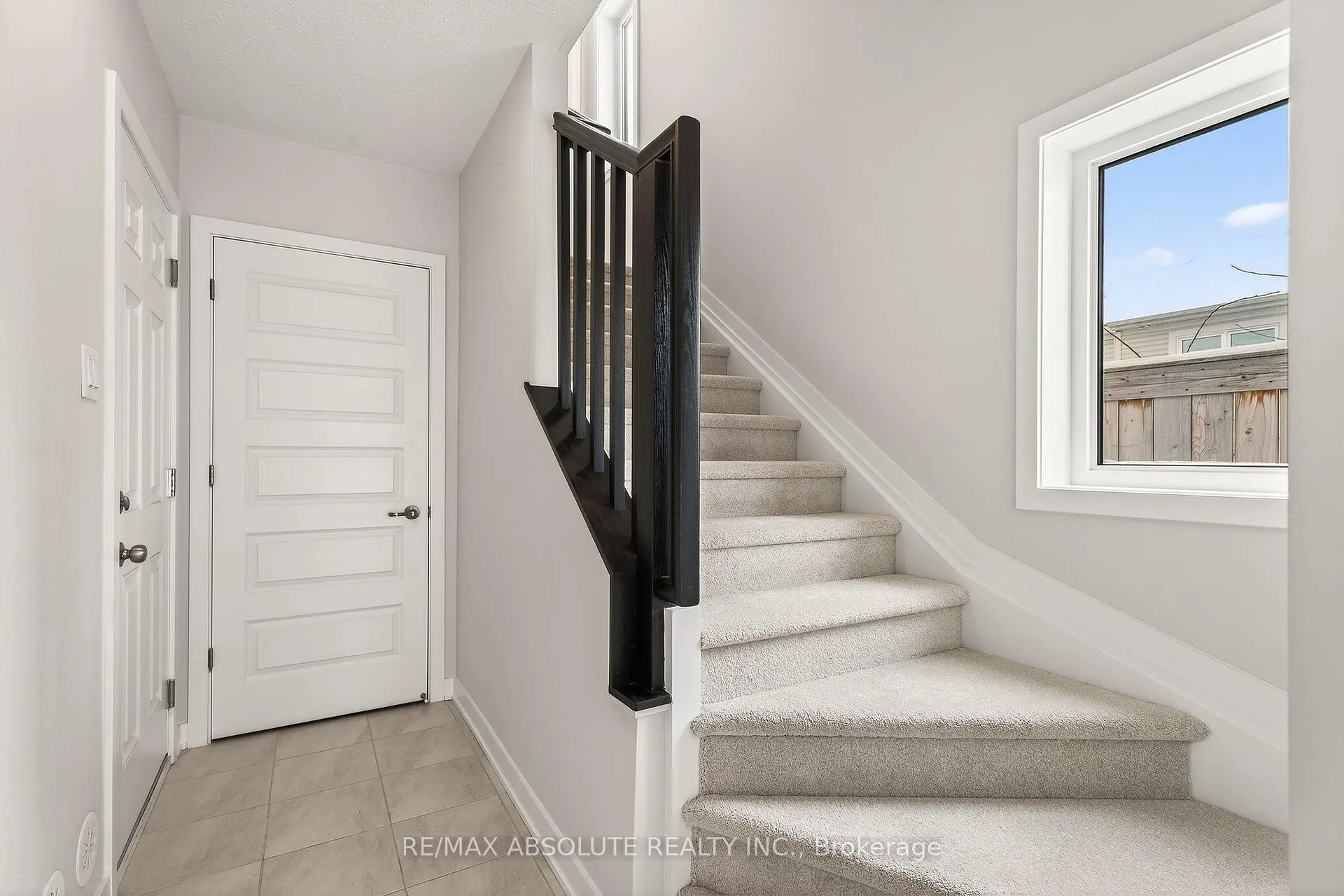 Photo 7 of 790 Kinstead Private, Ottawa, Stittsville (North) — HOMEH