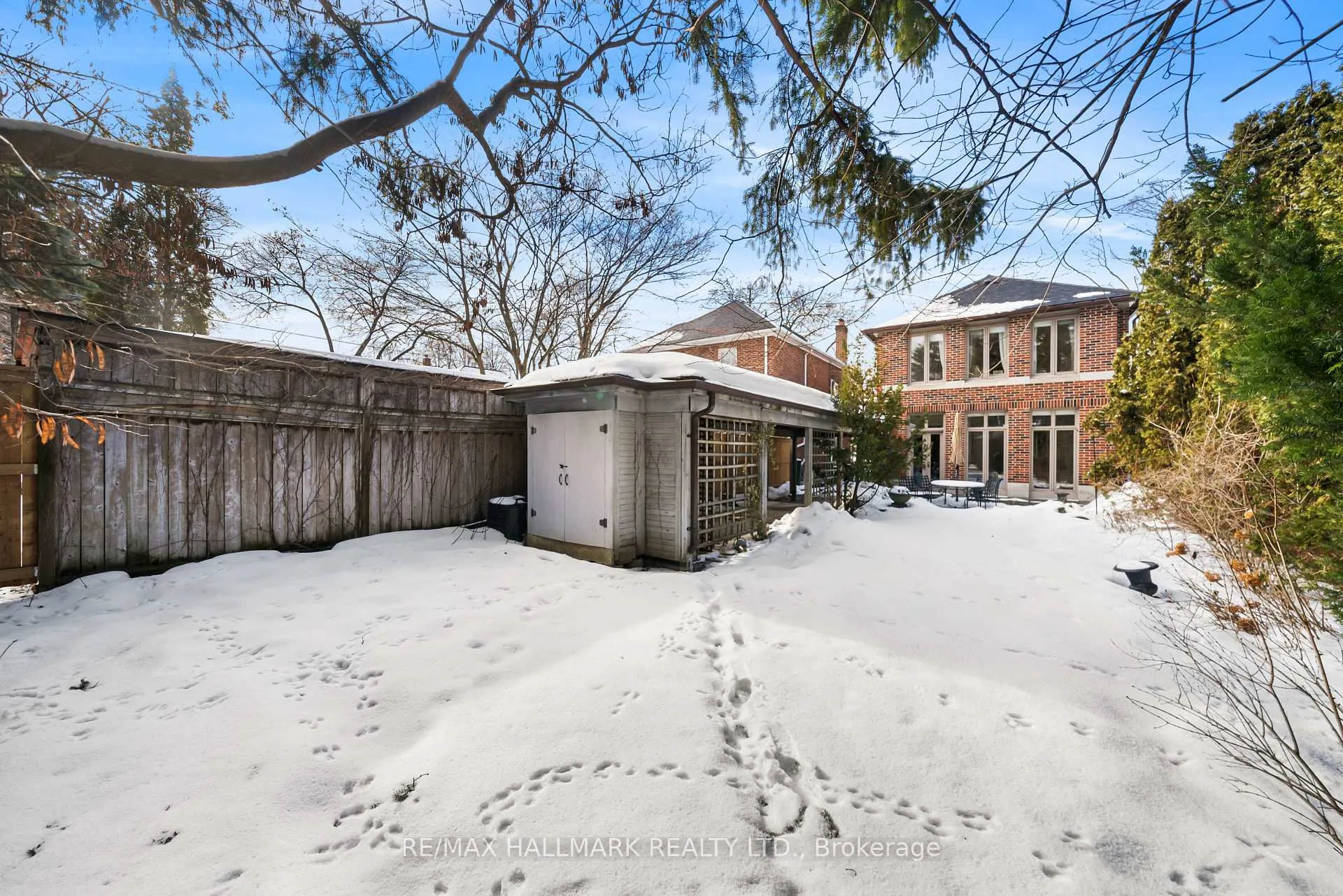 Photo 33 of 117 Airdrie Road, Toronto, Leaside — HOMEH