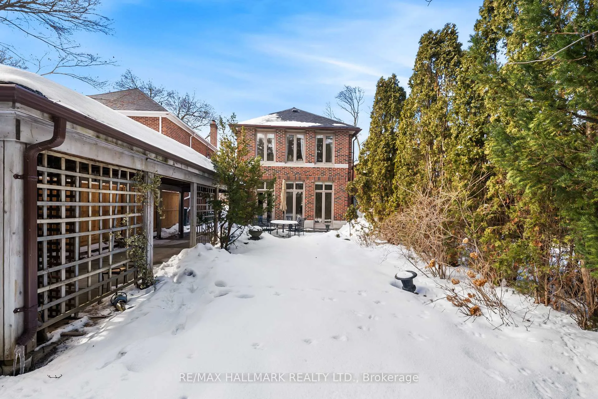 Photo 34 of 117 Airdrie Road, Toronto, Leaside — HOMEH