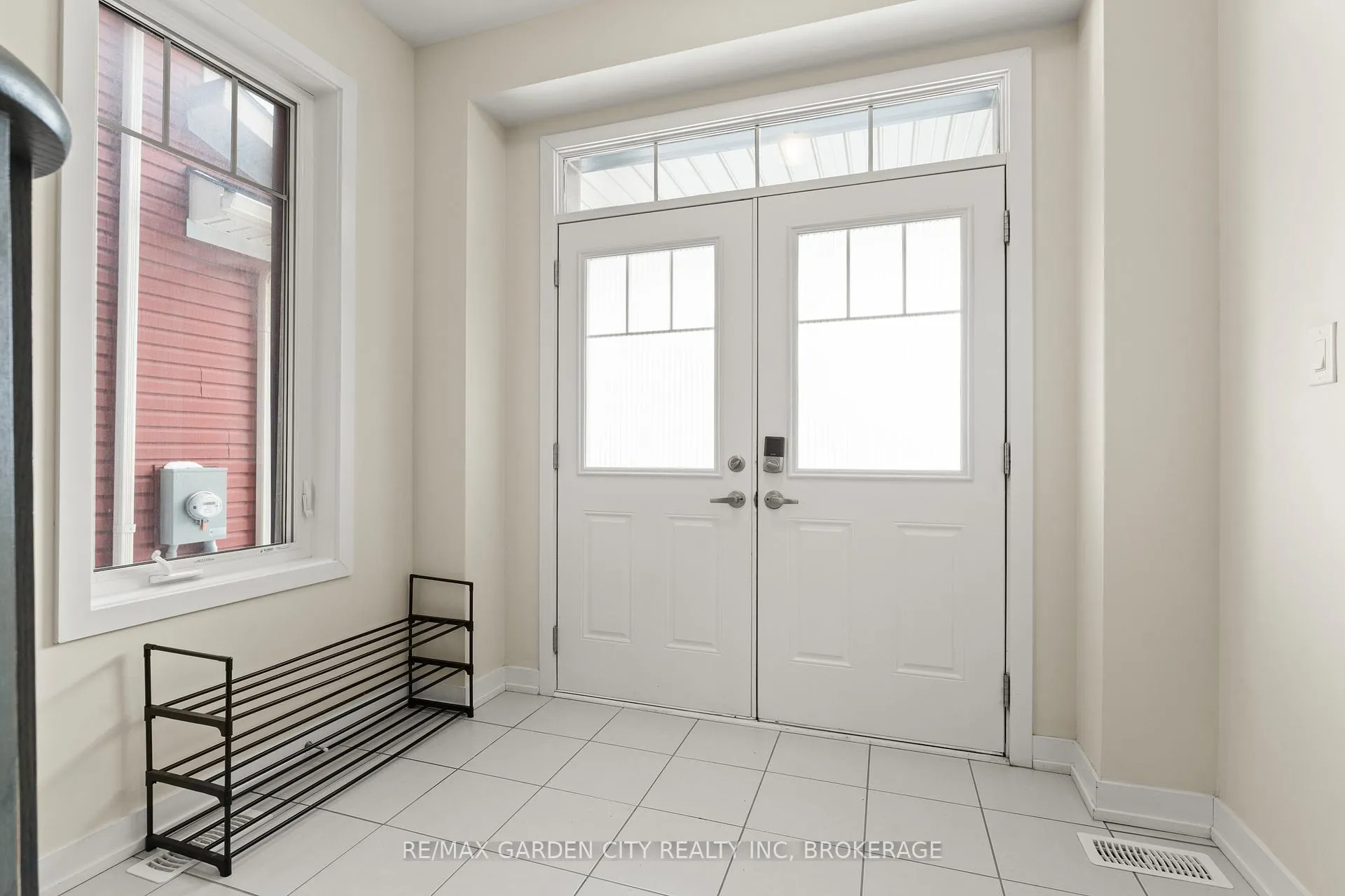Photo 6 of 141 Higgins Avenue, Thorold, Hurricane/Merrittville — HOMEH