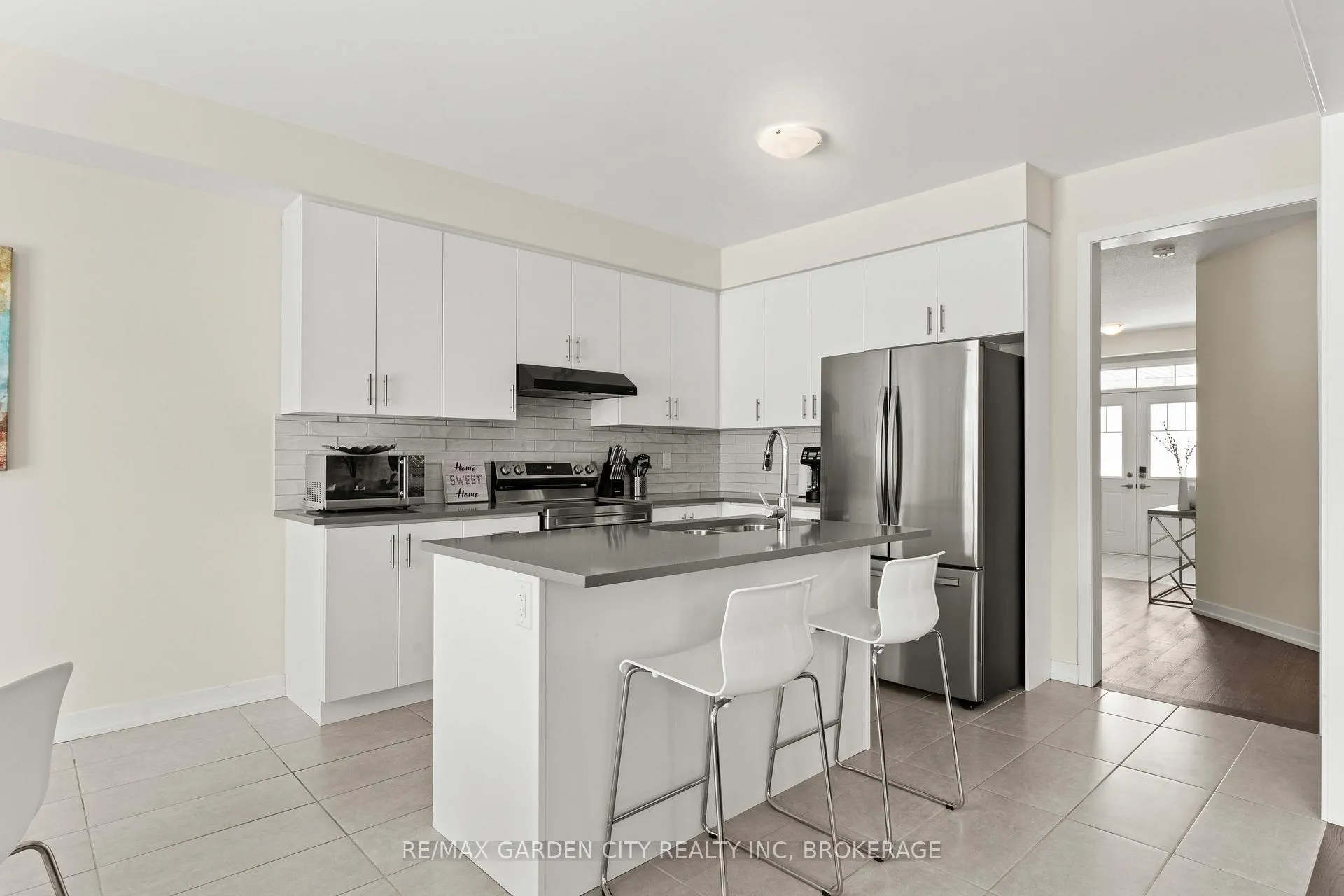 Photo 7 of 141 Higgins Avenue, Thorold, Hurricane/Merrittville — HOMEH